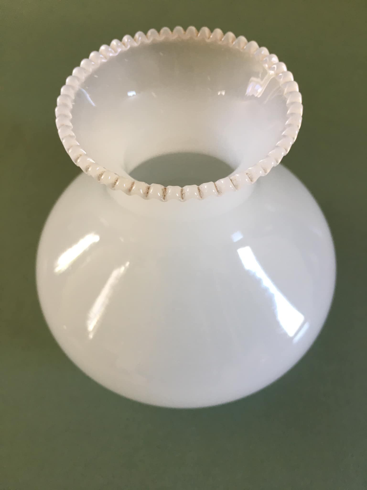 Ancient dome lampshade in white opaline