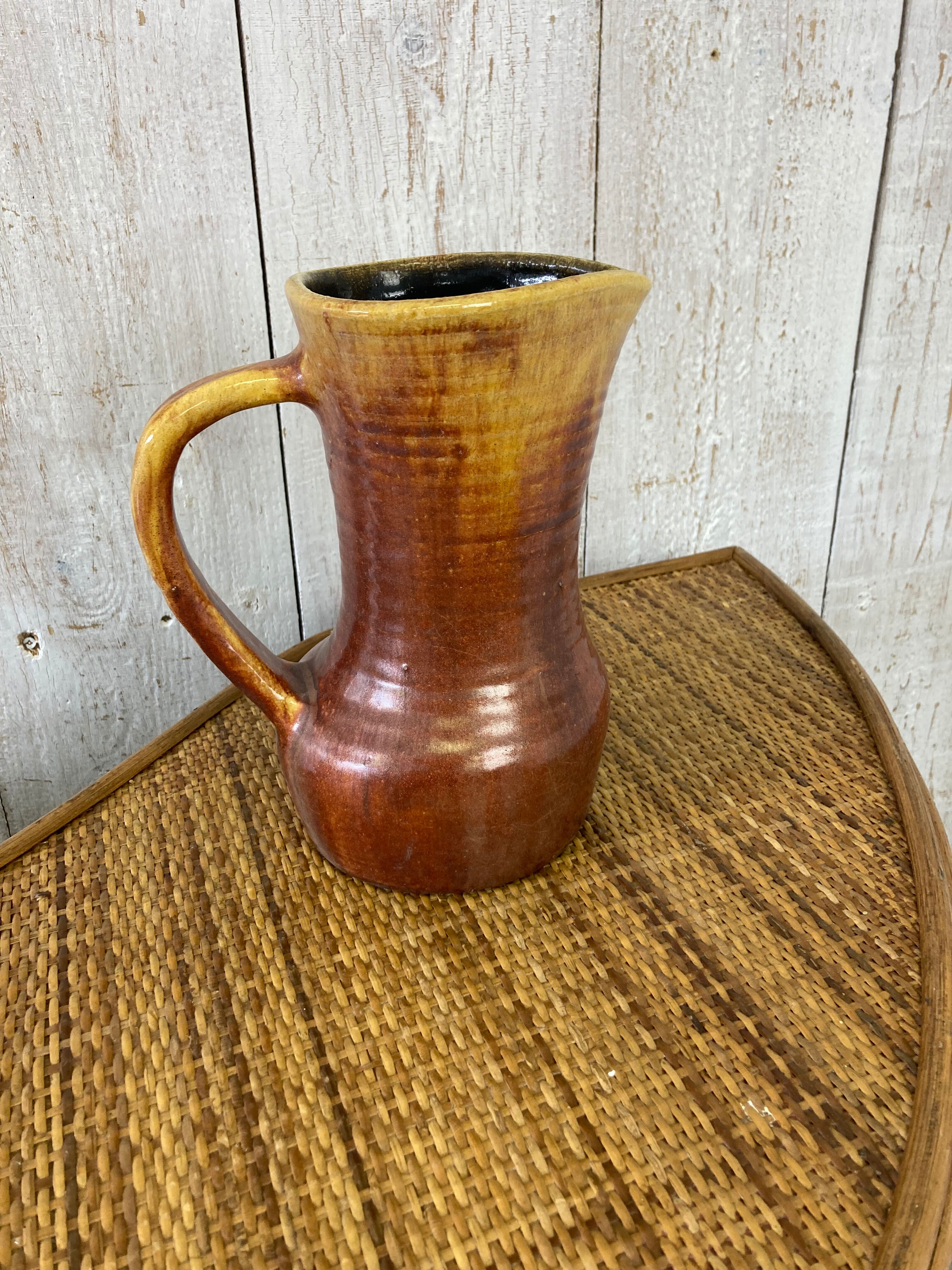 Pichet Accolay vintage