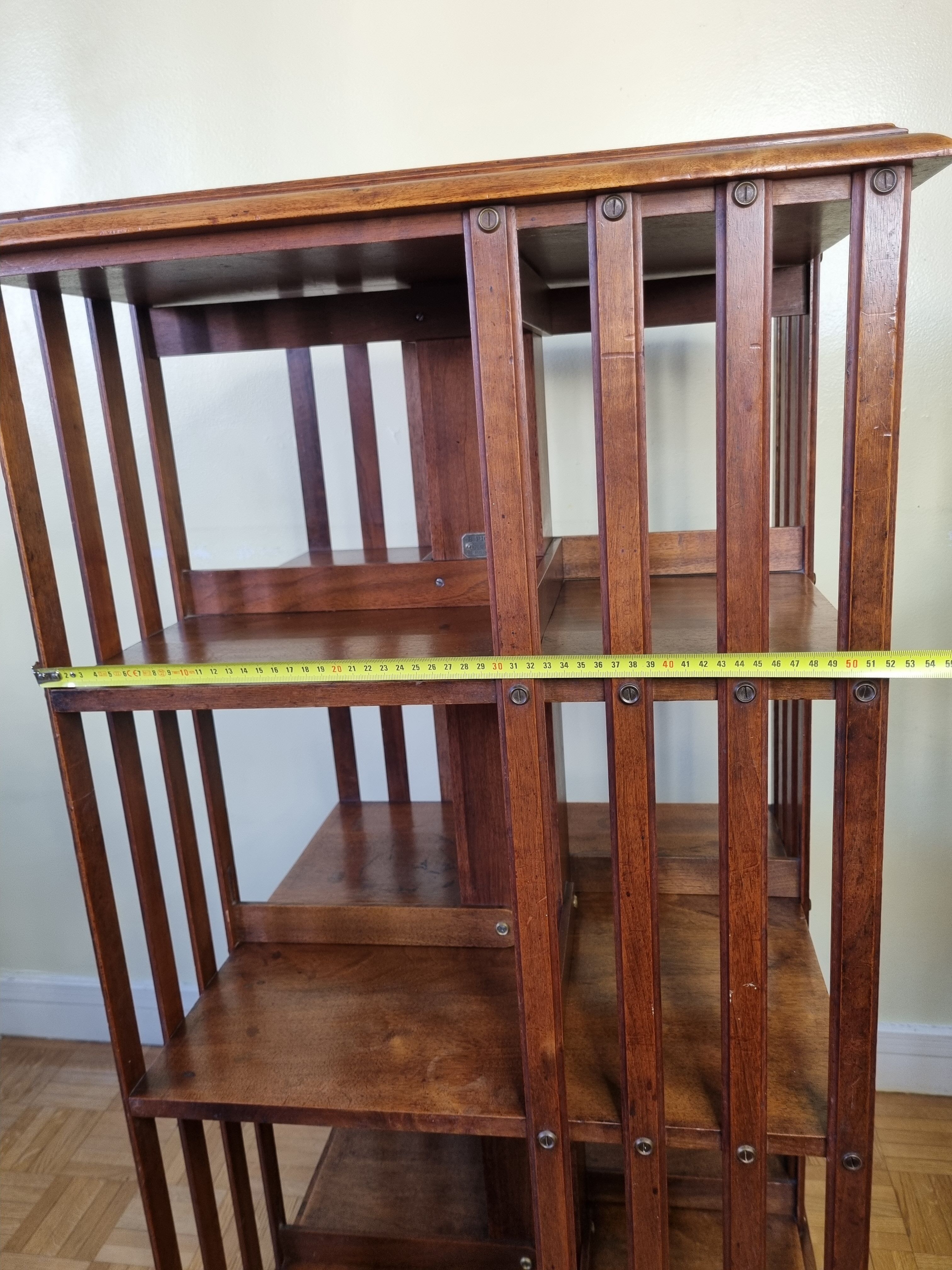 "English" library of the late nineteenth B. Pichon, in solid wood