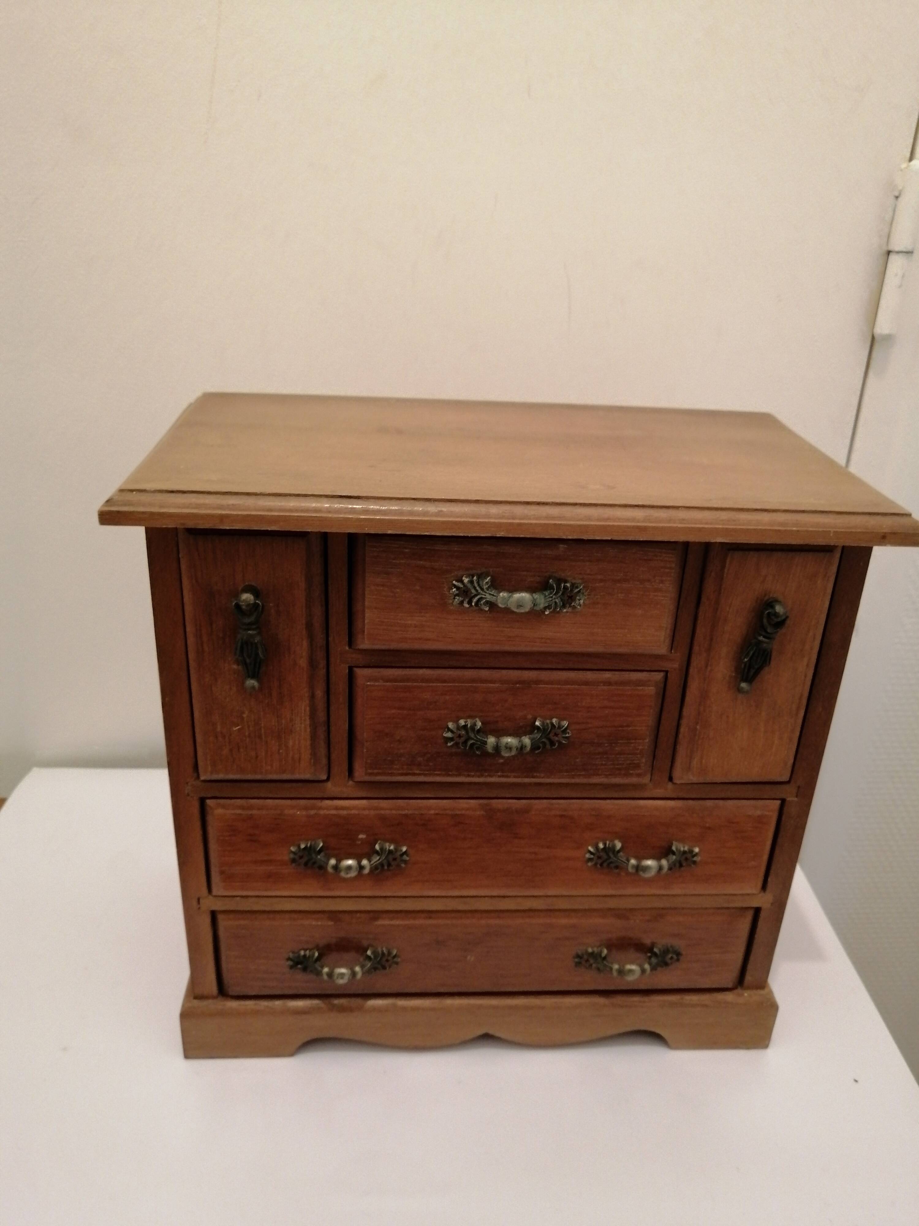 Boite a bijoux petite commode en bois vintage