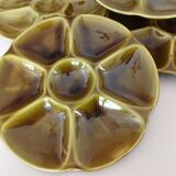 10 oyster plates in Gien slip