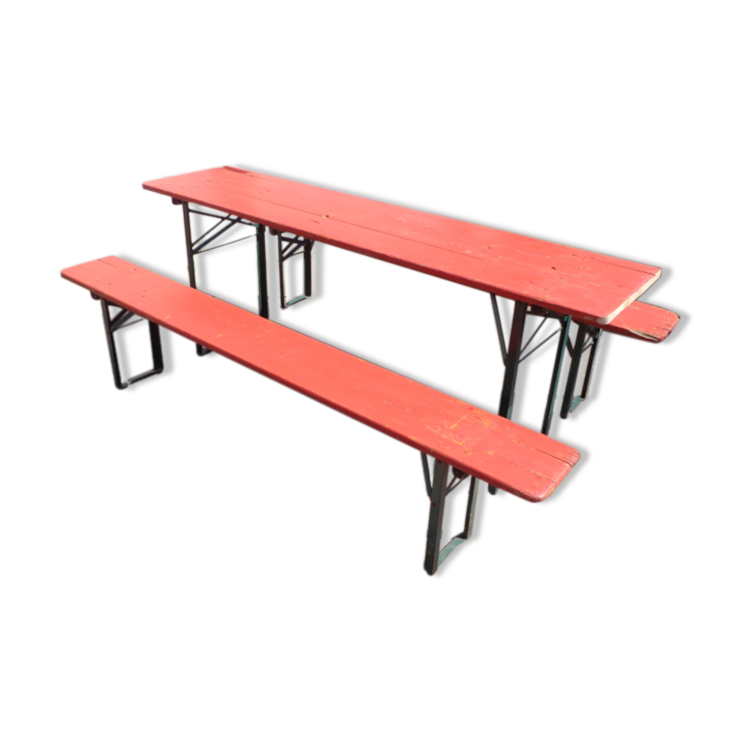 Brewery table + 2 benches