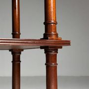 Étagère en acajou du 20e siècle