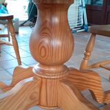 Interior's table and 4 chairs