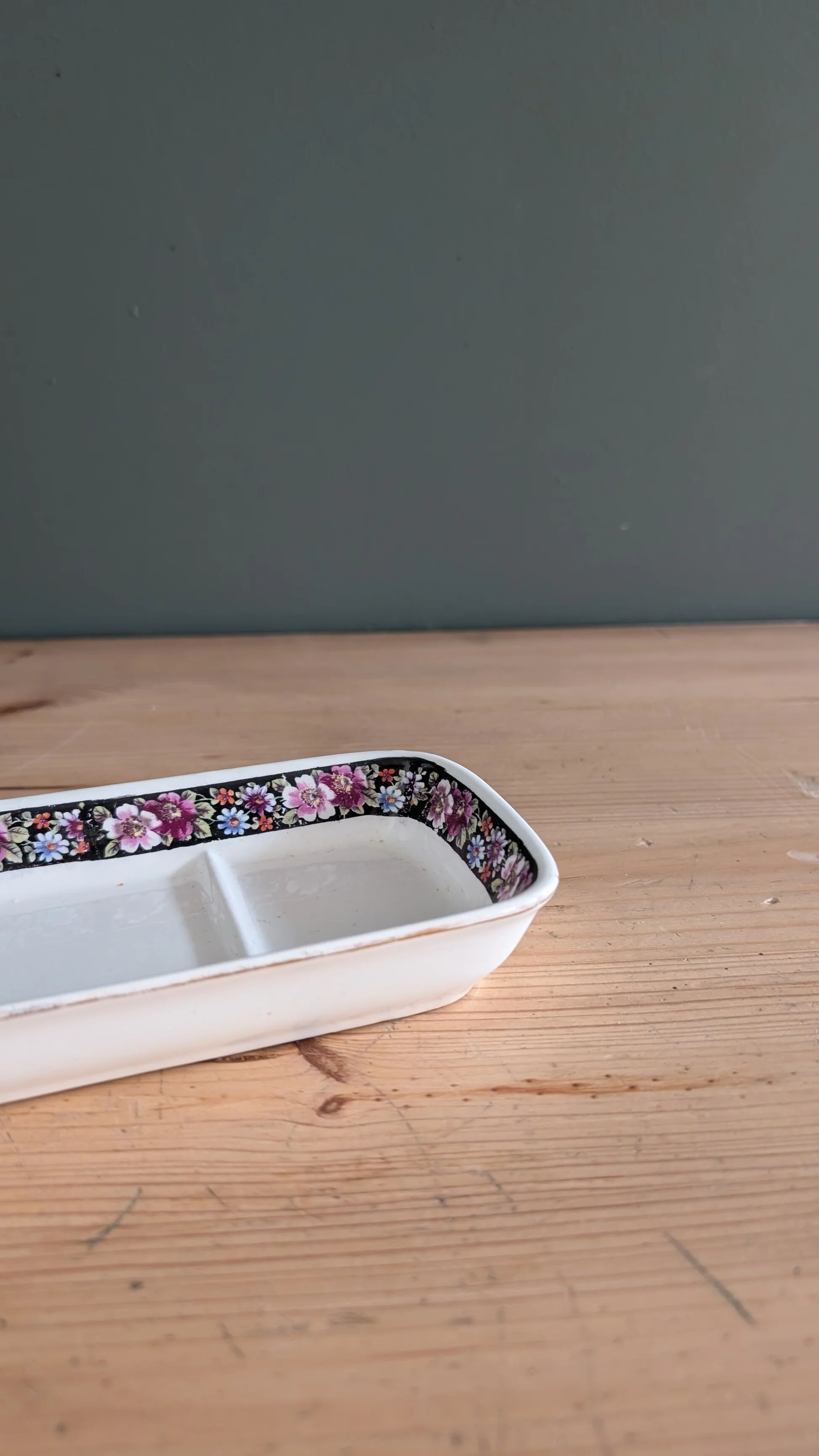 Ceramic soap dish - Boch La Louvière