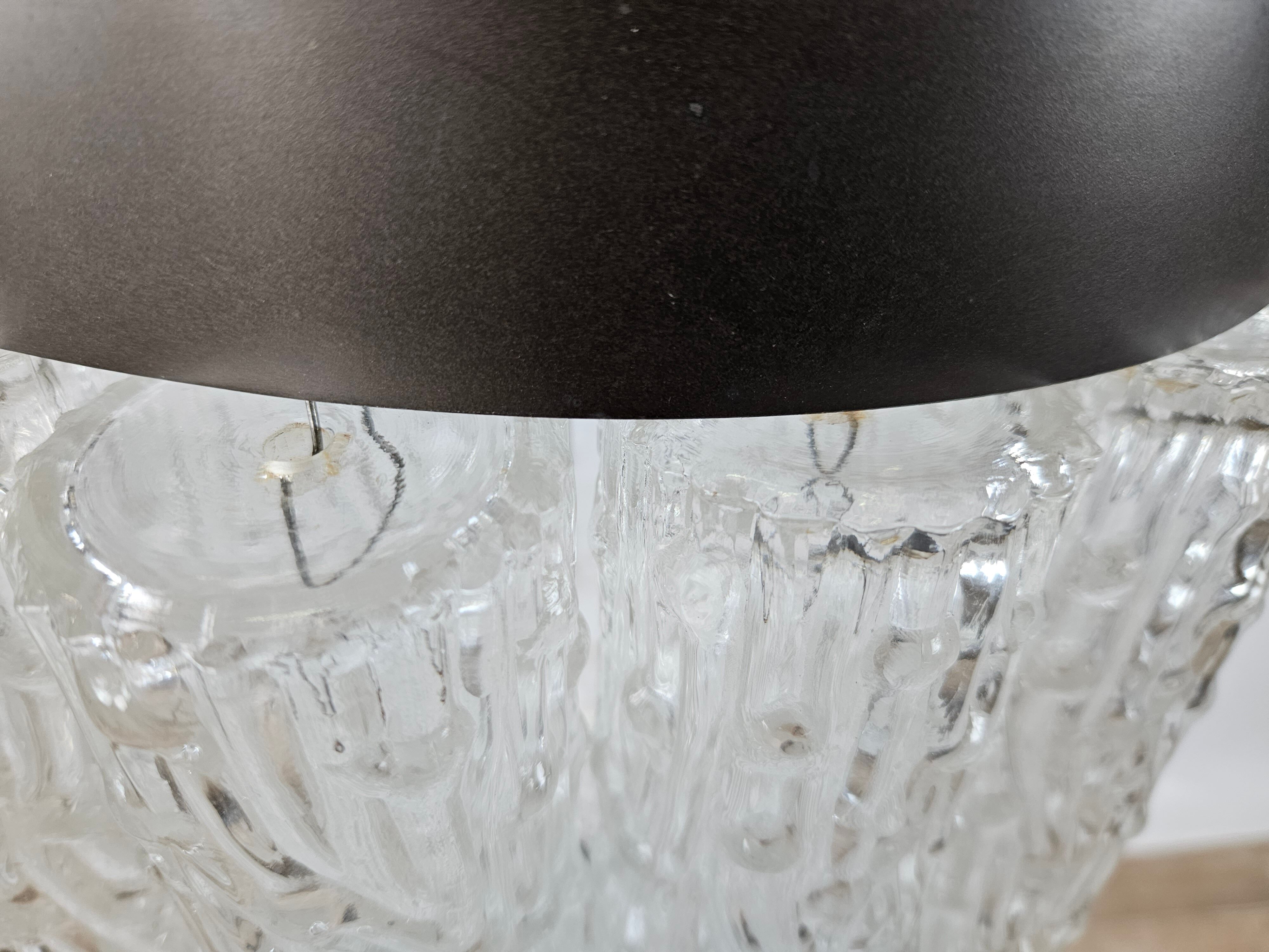 Murano glass chandelier with 14 tubular pendants