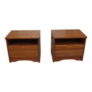 Paire de tables de chevet