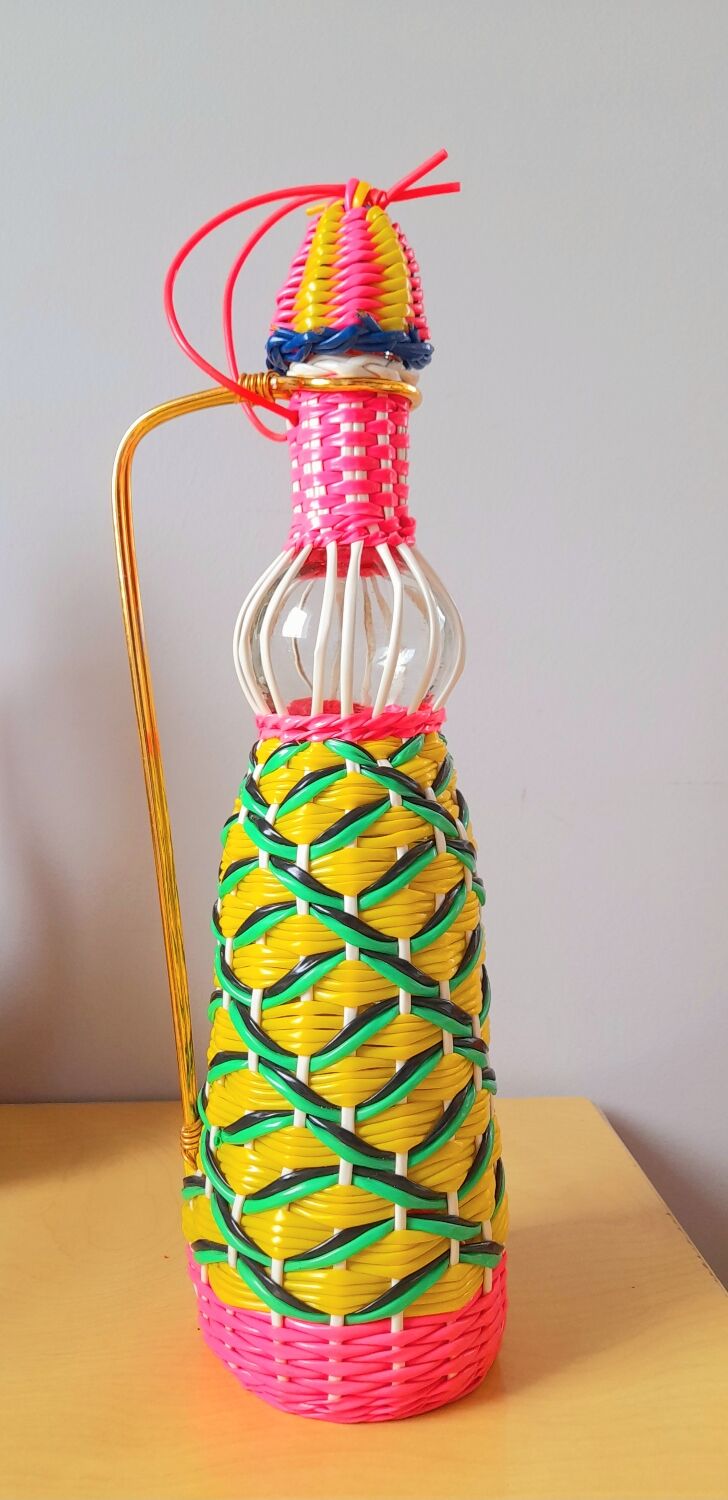 Set of 2 scoubidous bottles