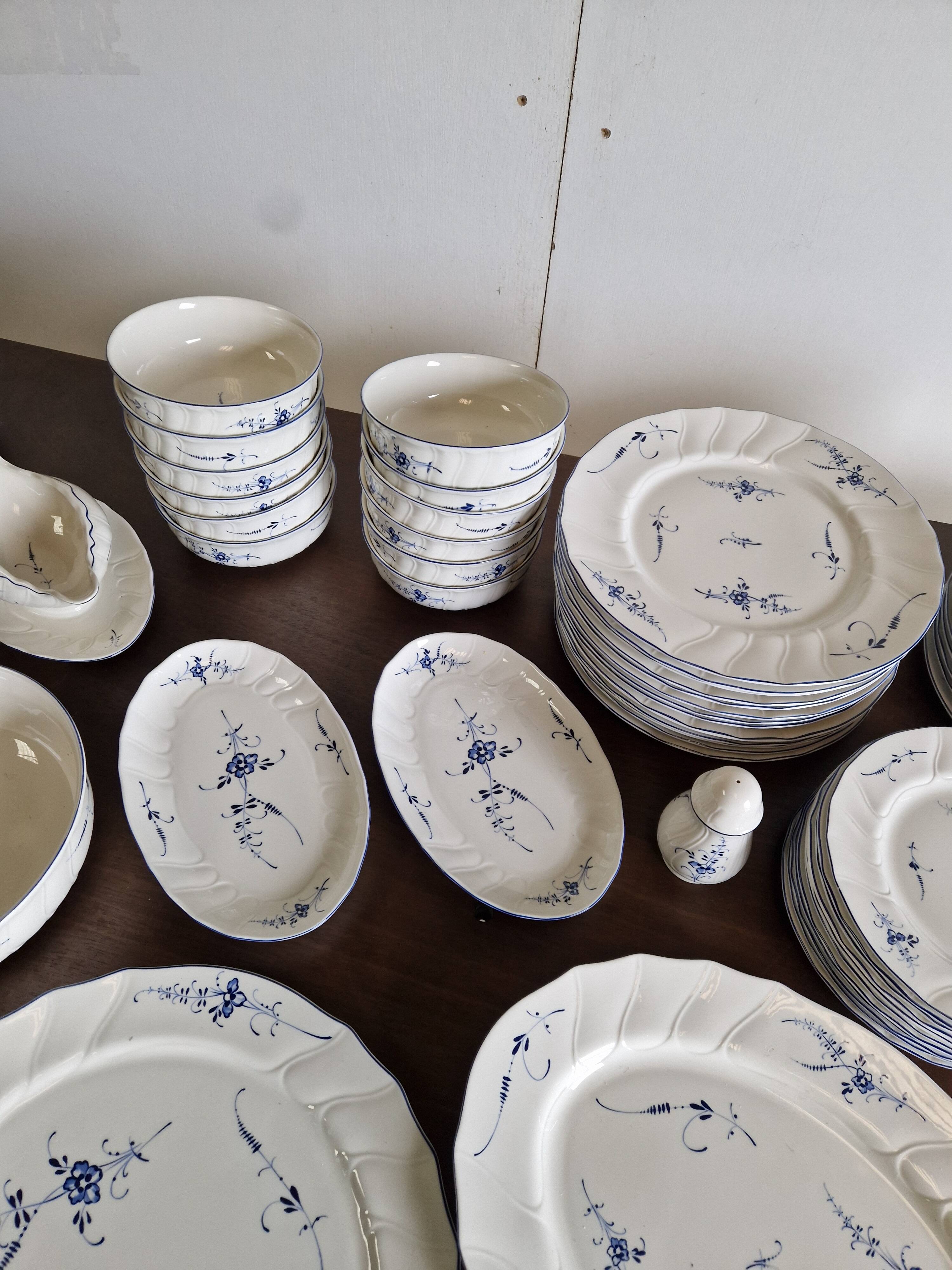 Villeroy and Boch service 61 pieces Old Luxembourg model