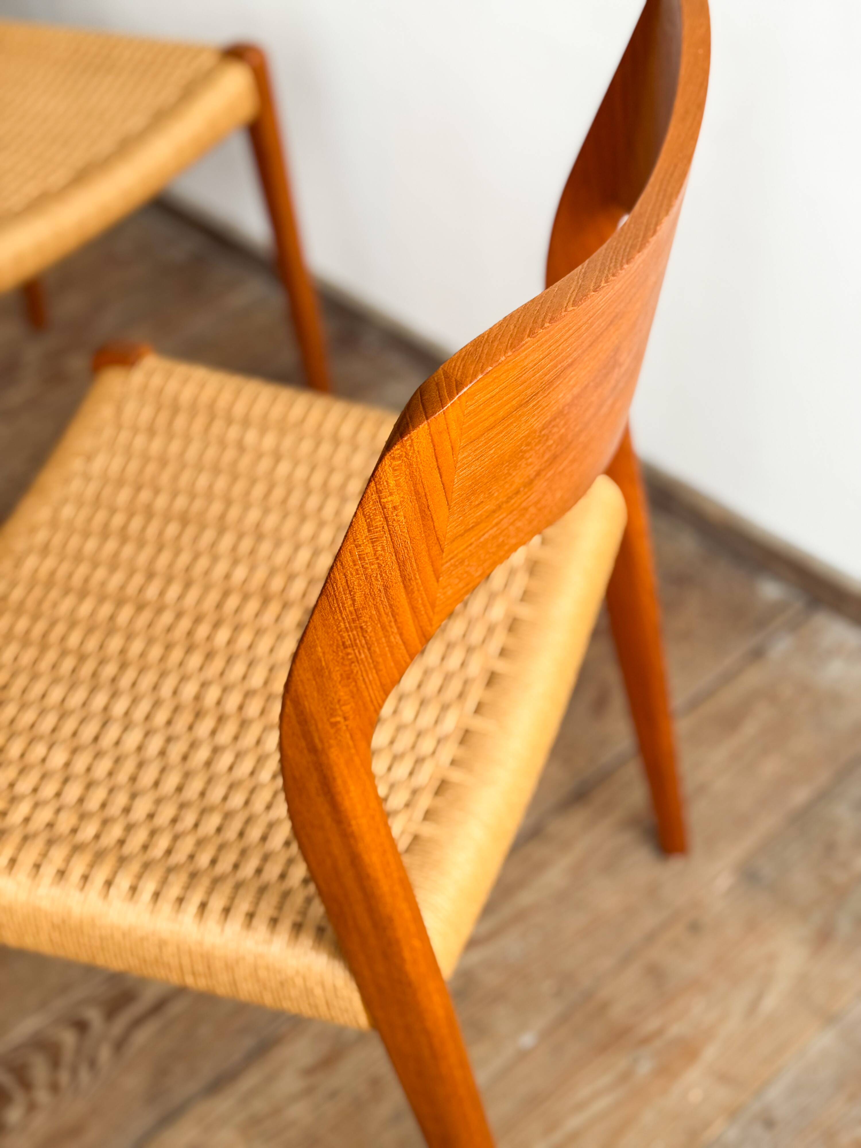 Set of 6 #71 teak chairs by Niels O. Møller, JL. Moller Mid Century