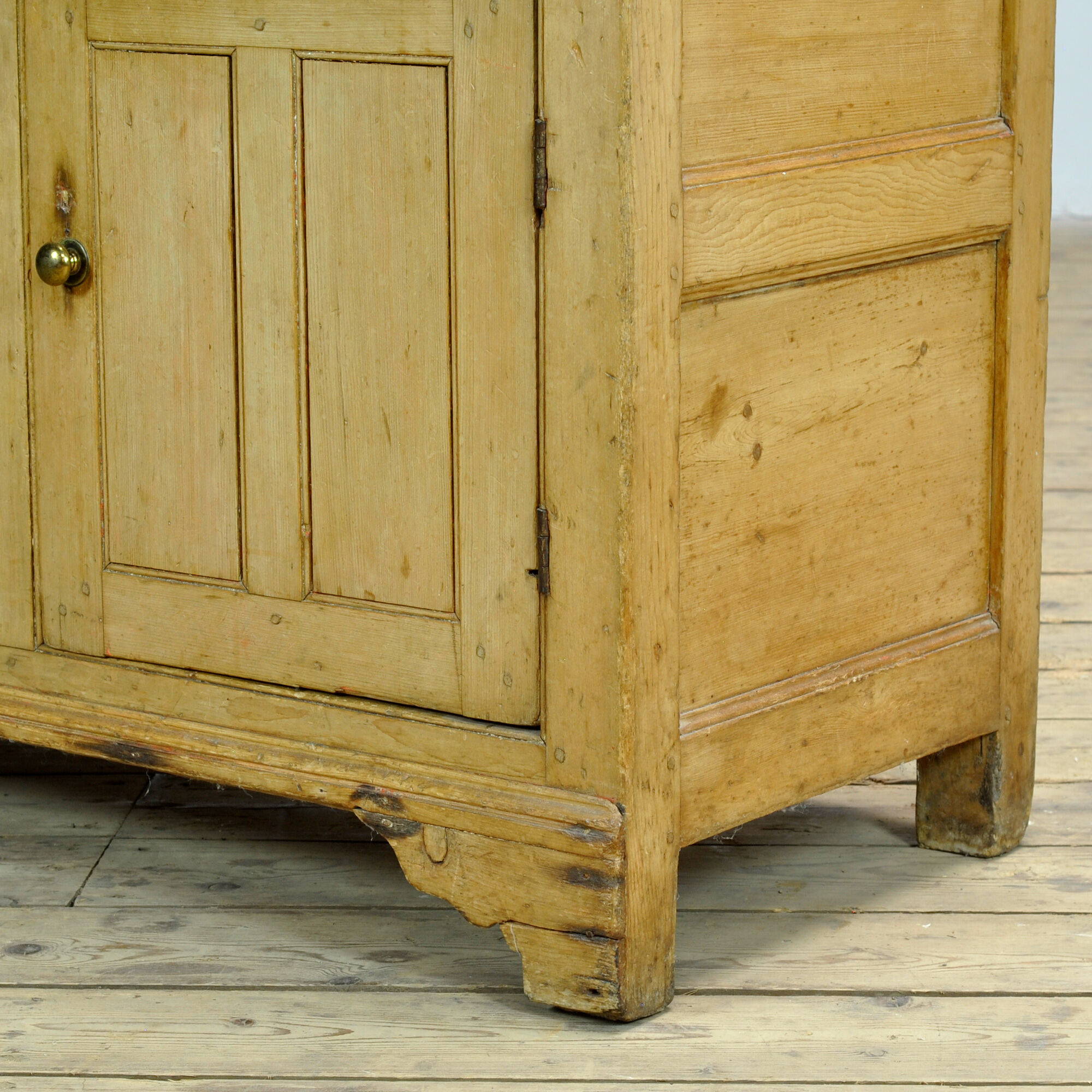 Pine buffet cabinet, circa 1850