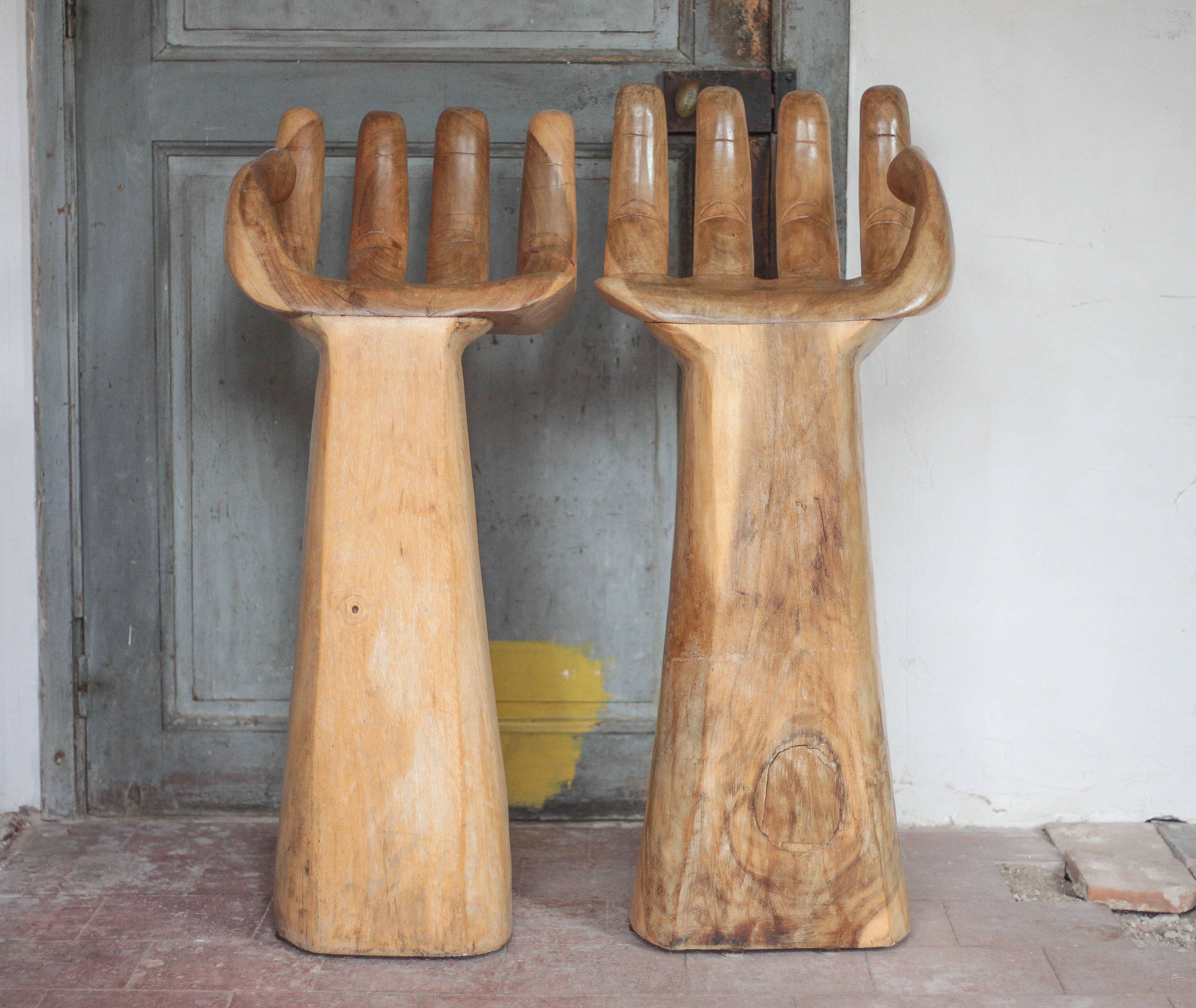 Paire de chaises bois forme main, tabouret de bar bois, chaise bois, chaise