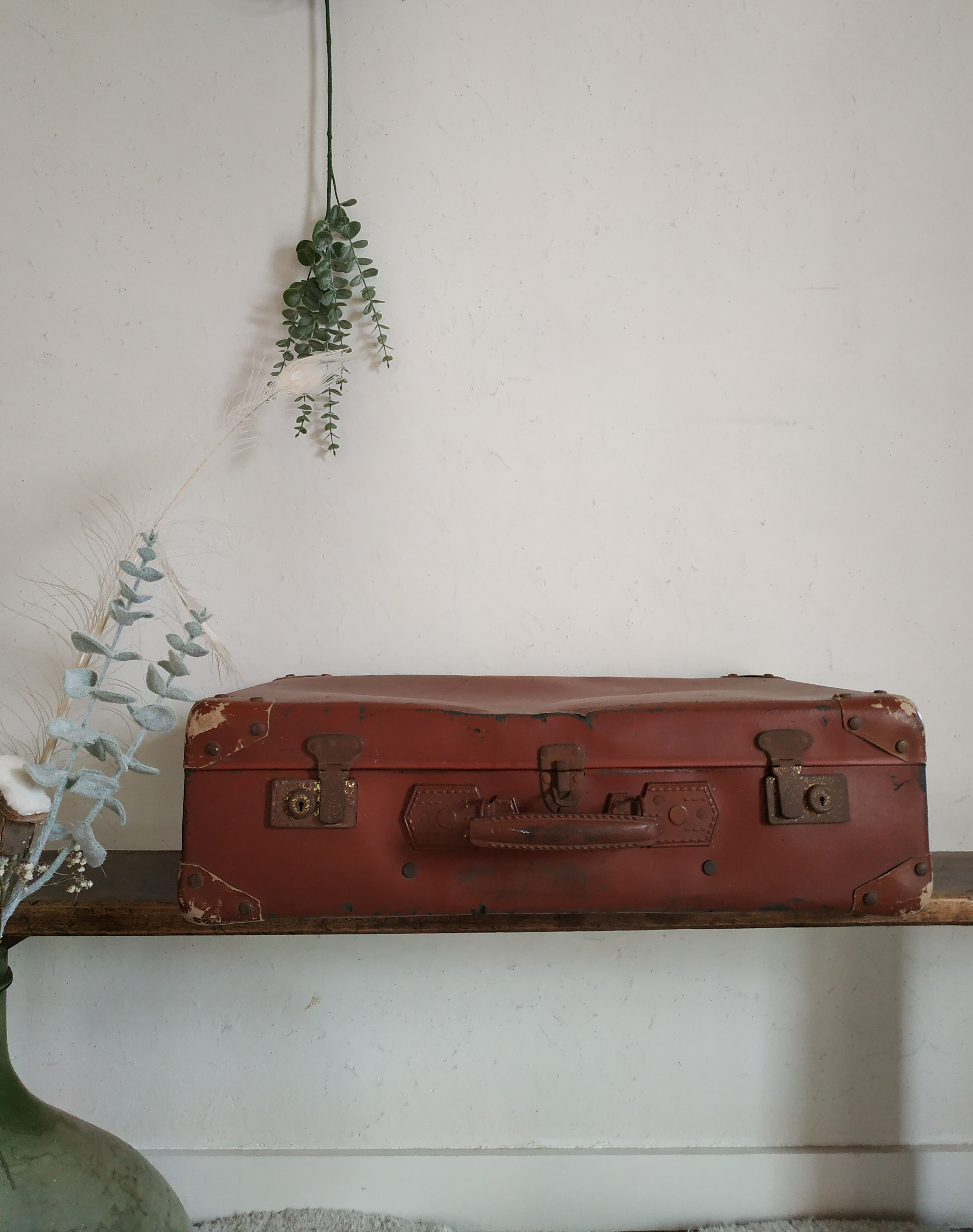 Vintage brown cardboard case 40s