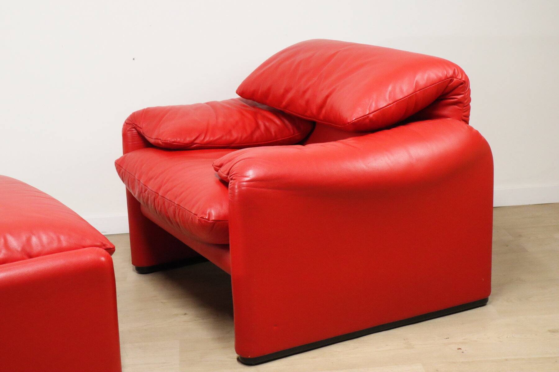 Maralunga armchair and ottoman by Vico Magistretti for Cassina