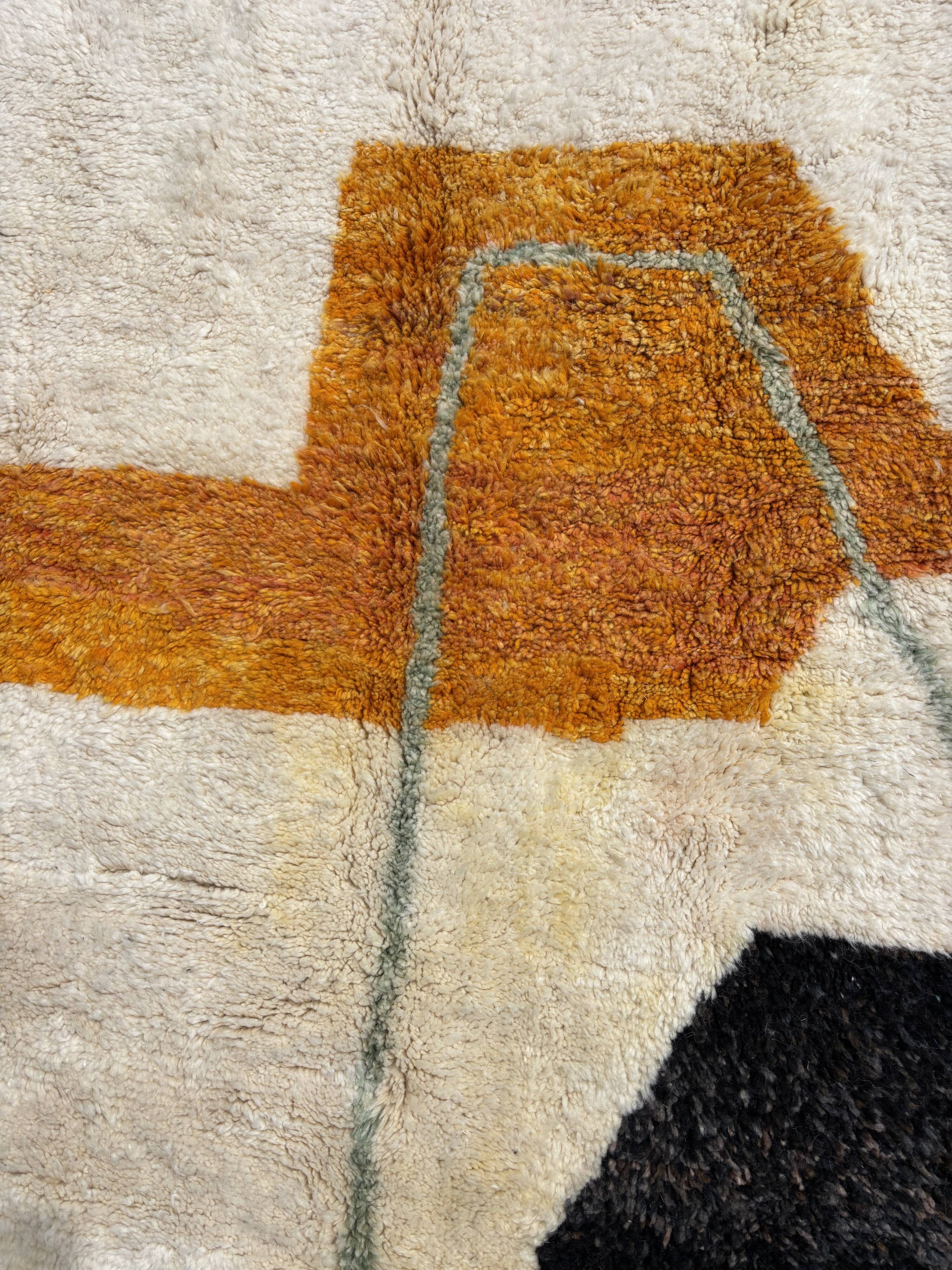 Moroccan Mrirt wool rug