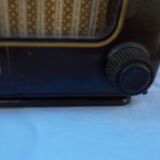 Former Philips Art Deco radio in Bakelite