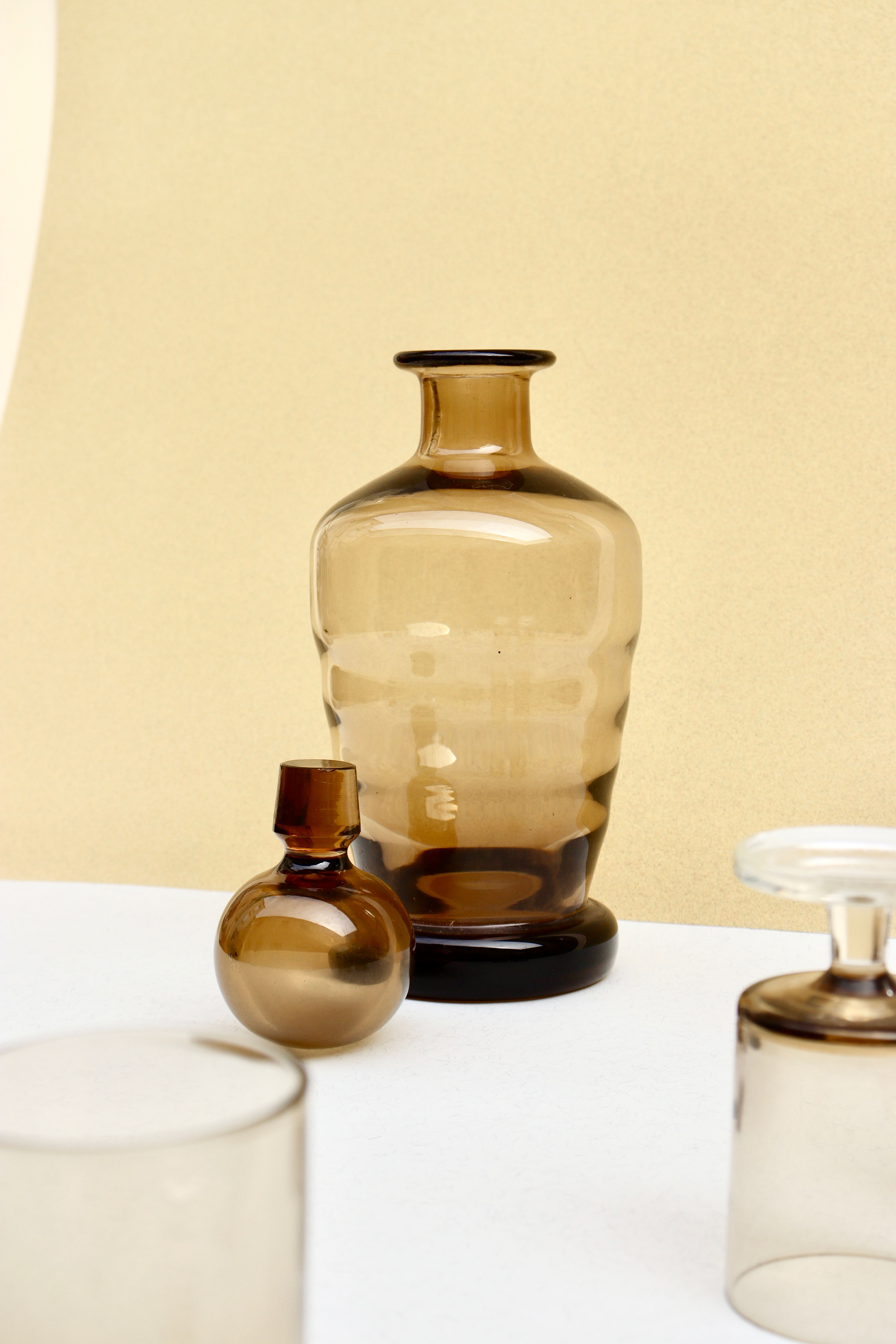 Carafe en verre fumé
