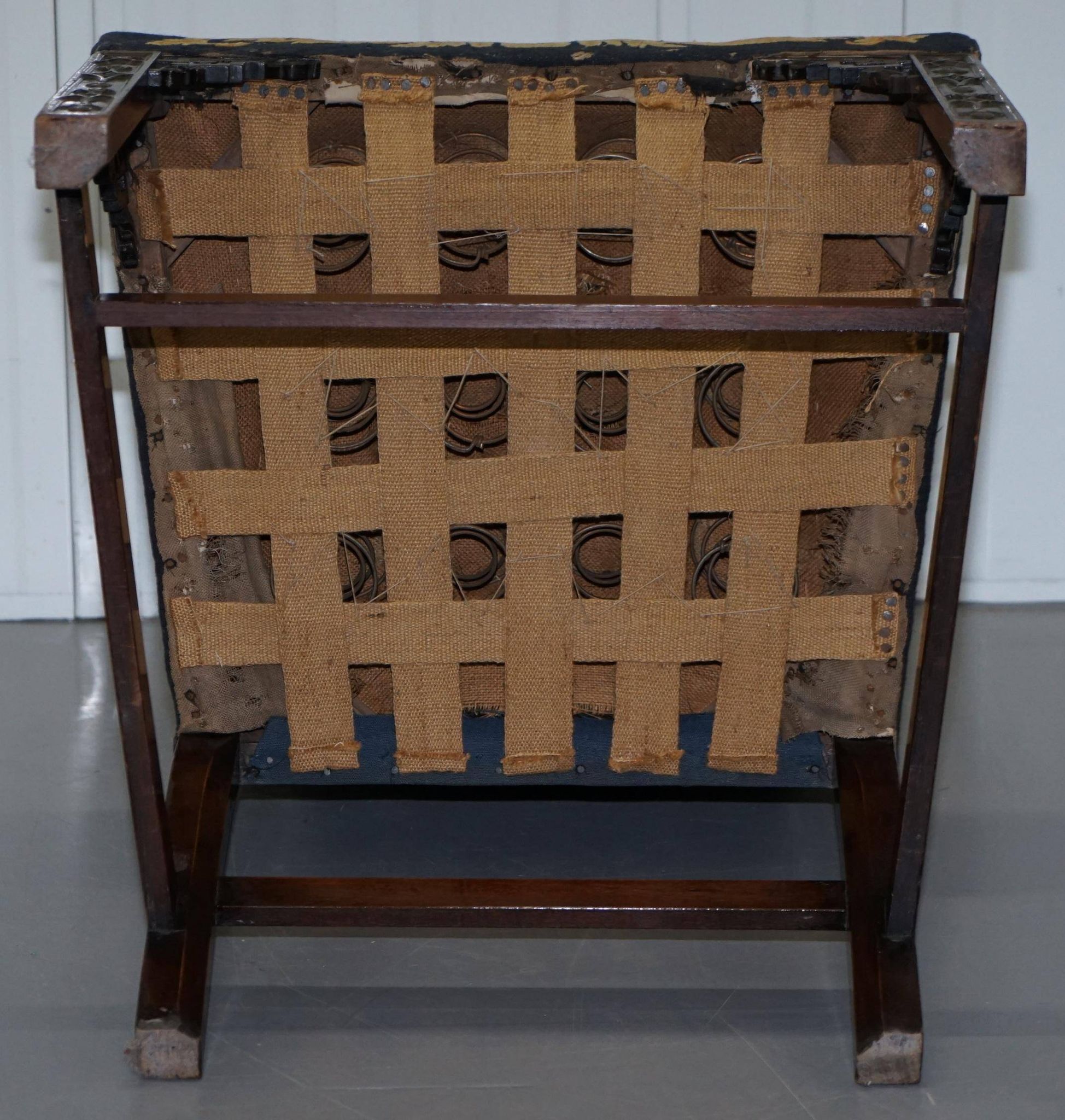 Paire de chaises Thomas Chippendale époque 1760 brodées sculptées