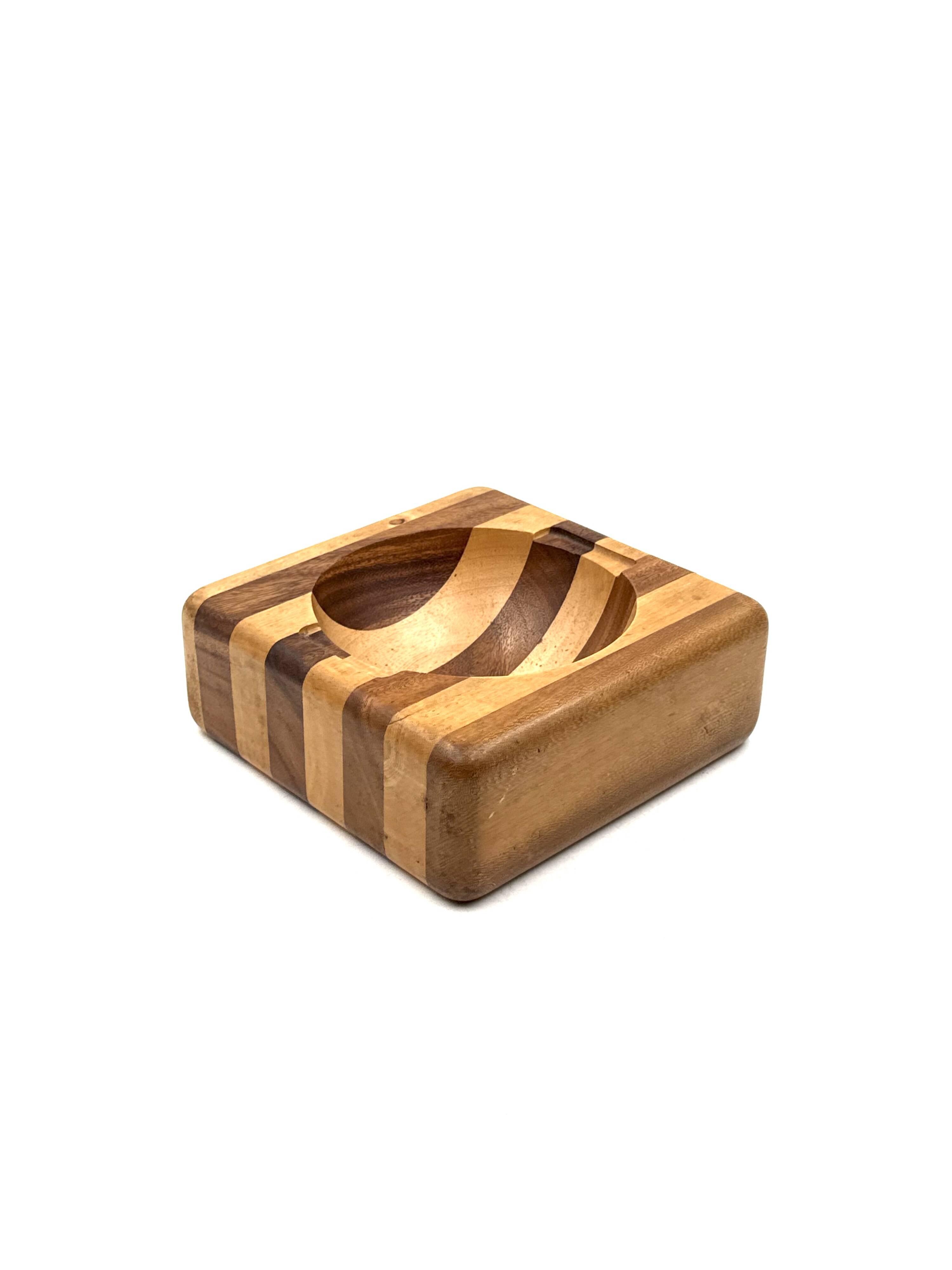 Mid-century wood ashtray / bowl, Italy ca. 1970