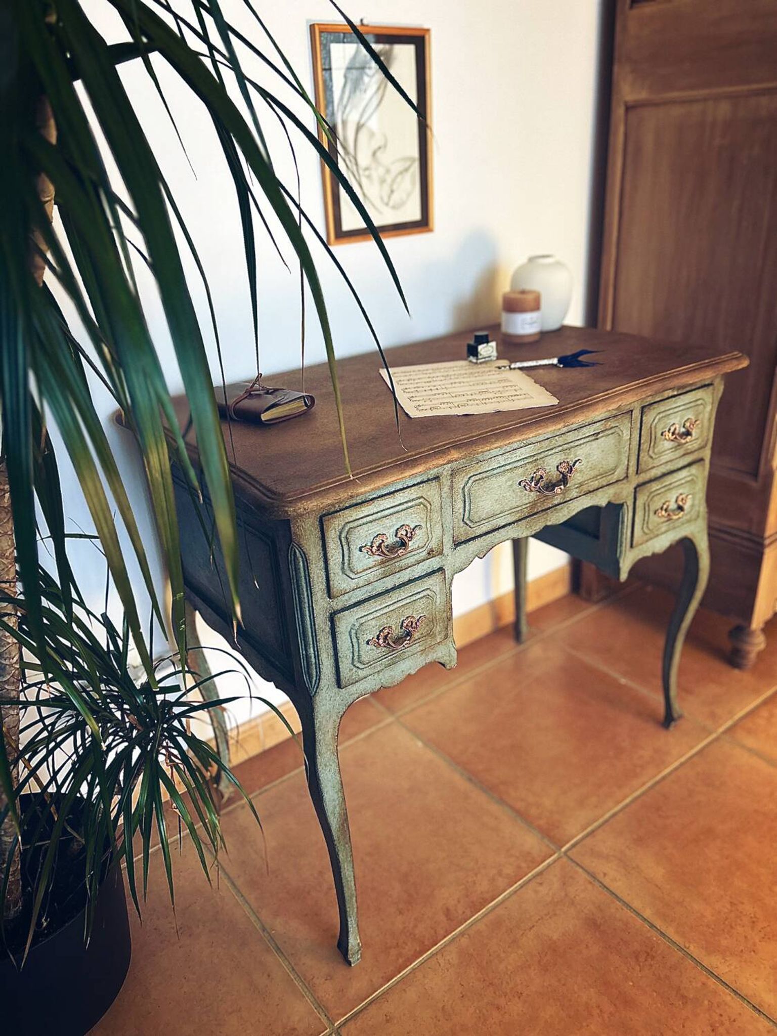 Antique patinated desk, Toscana finish, unique piece.