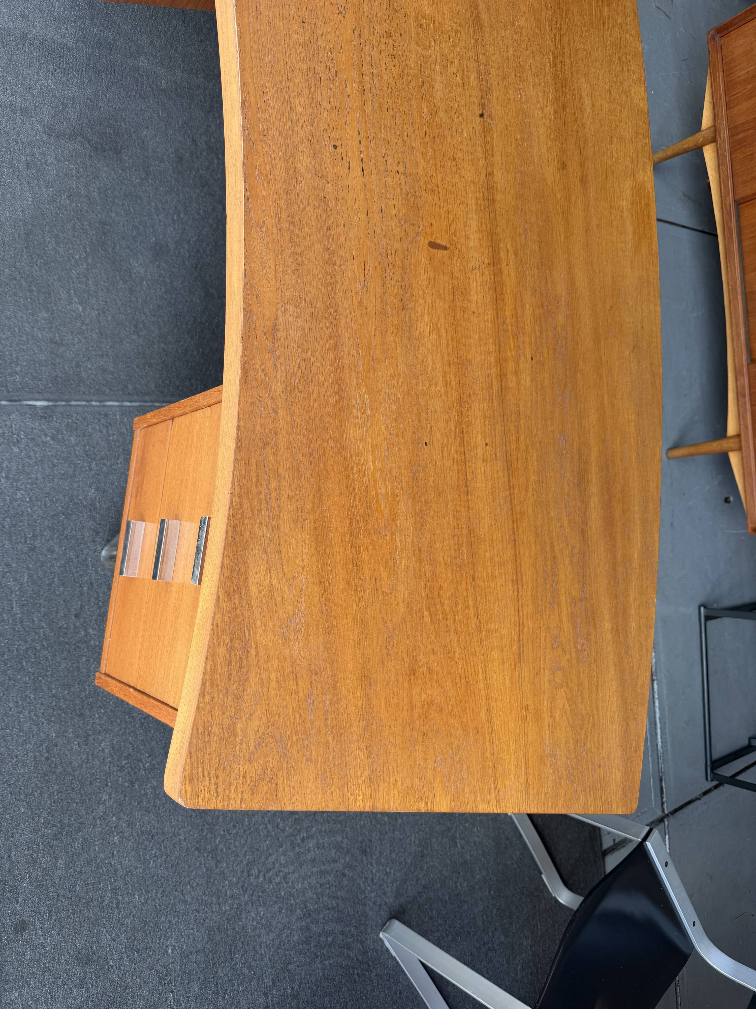 Cees Braakman Boomerang Desk with Triangle Legs for Pastoe, Dutch Design, 1950s