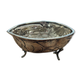 Nutshell-shaped dish