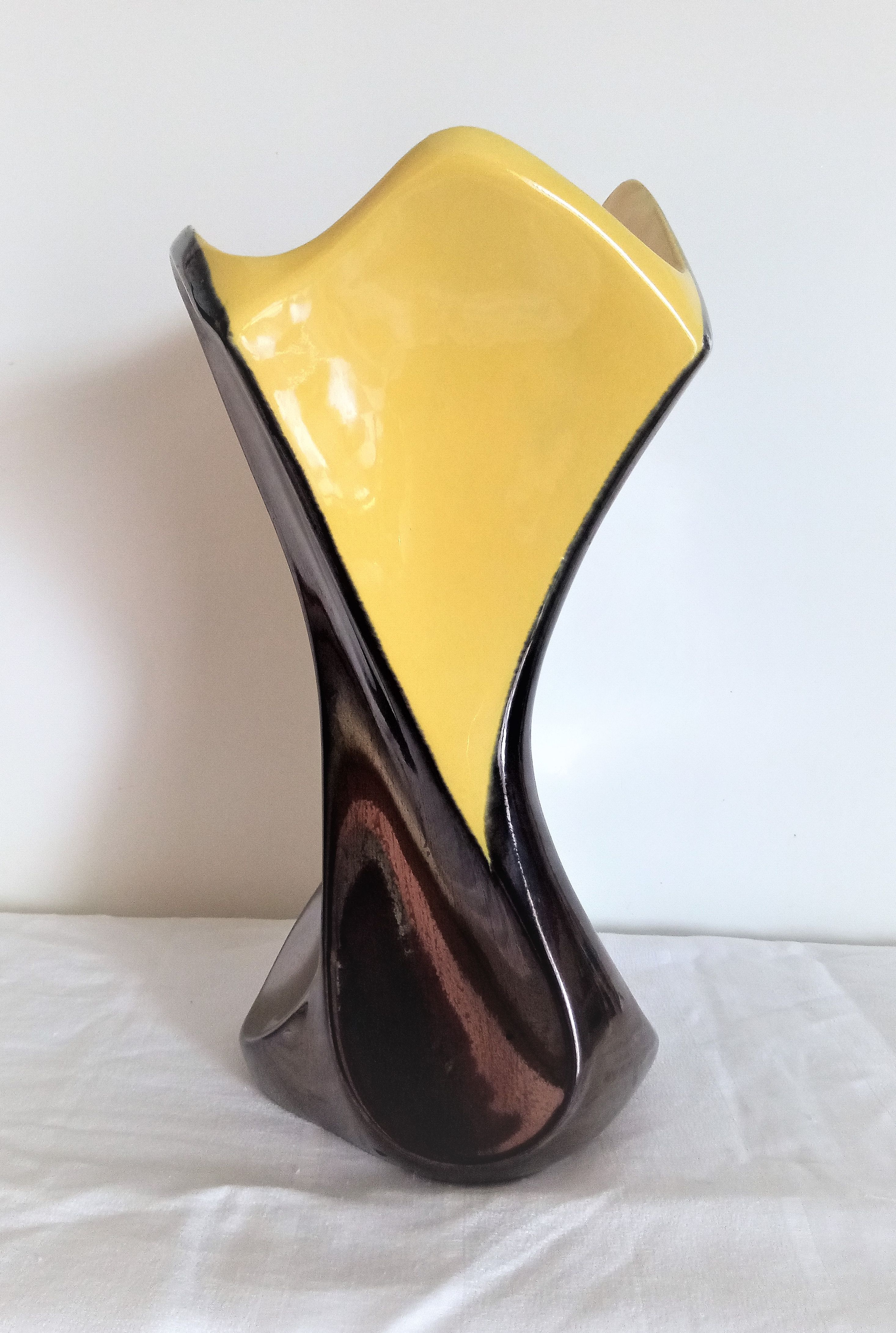 Art Deco vase in two-tone glazed ceramic (black/yellow), signed and numbered