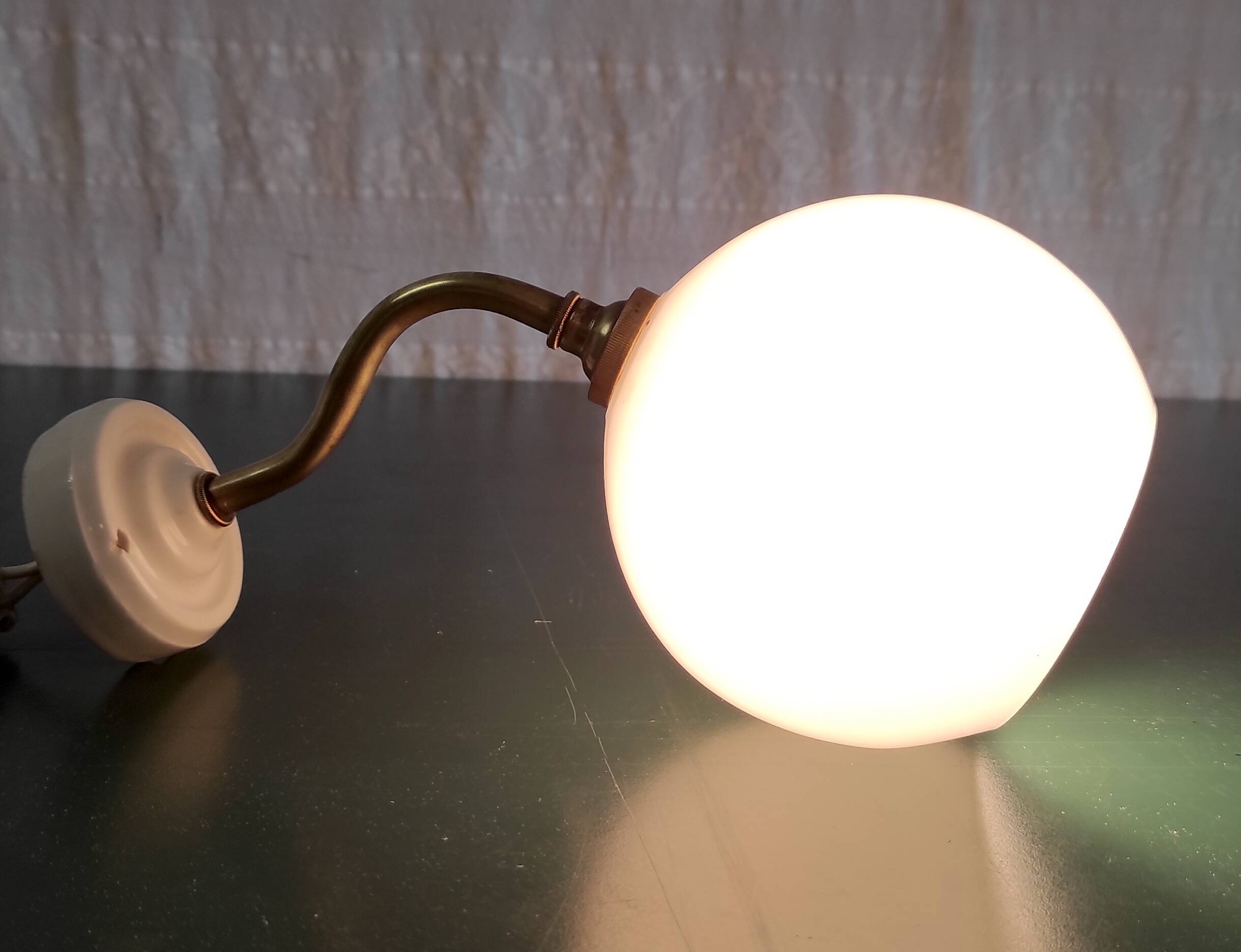 Swan neck wall lamp in gilded brass and opaline globe - mid-20th century