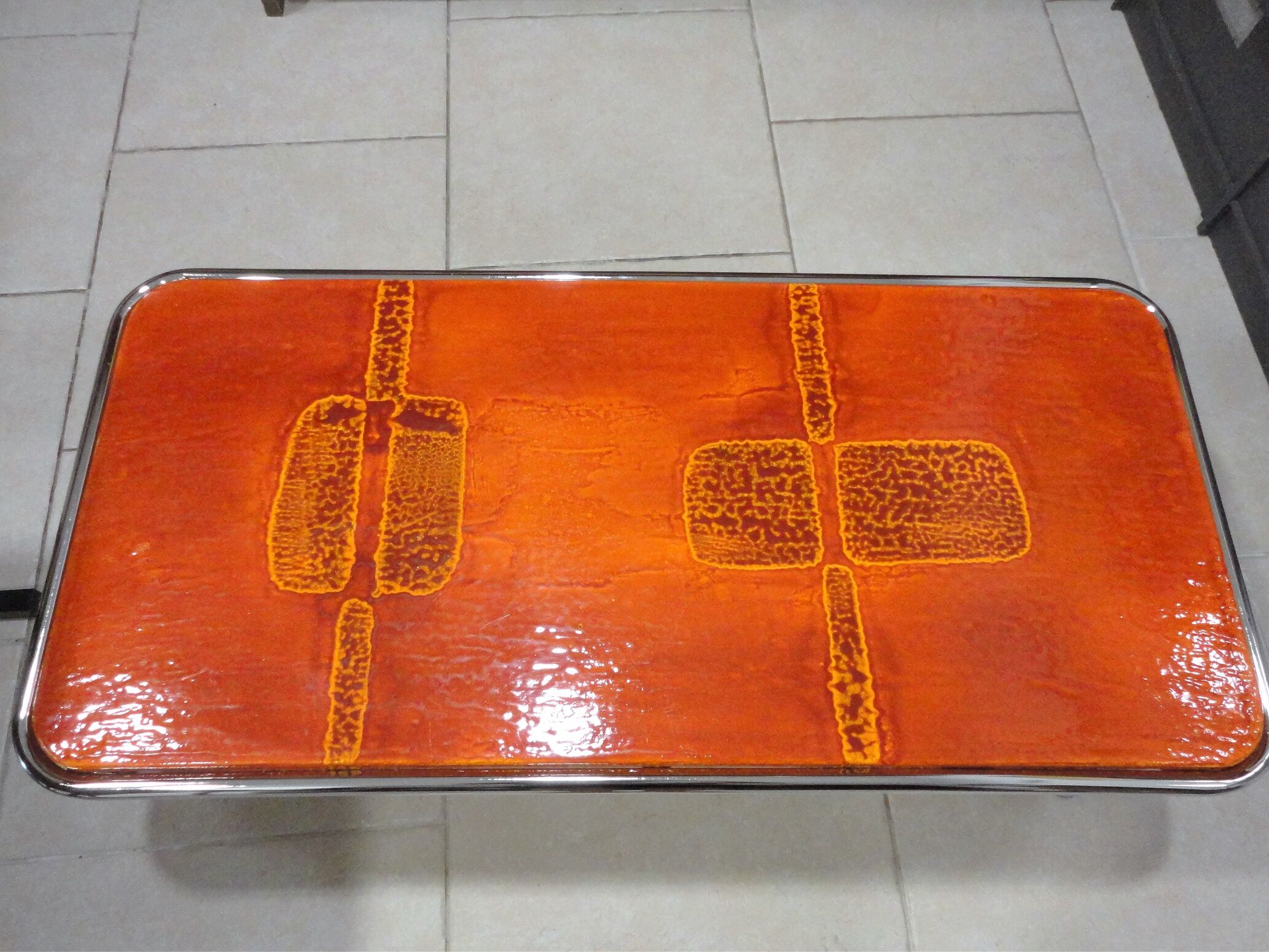 1970 tray coffee table in resin