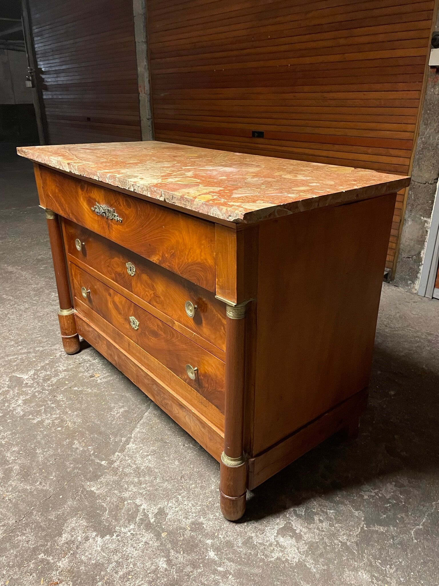 Commode empire mahogany blond