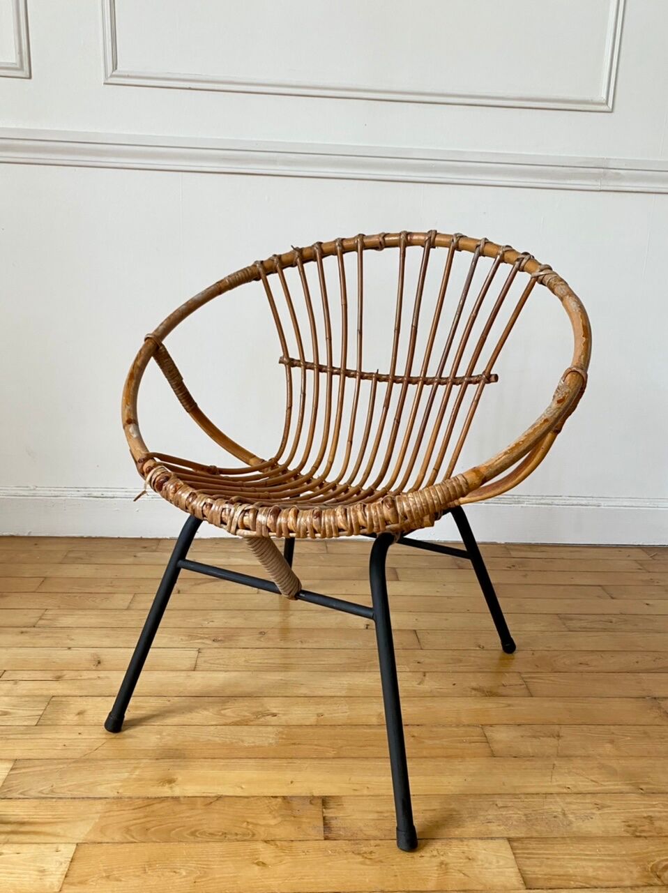 Rattan basket chair