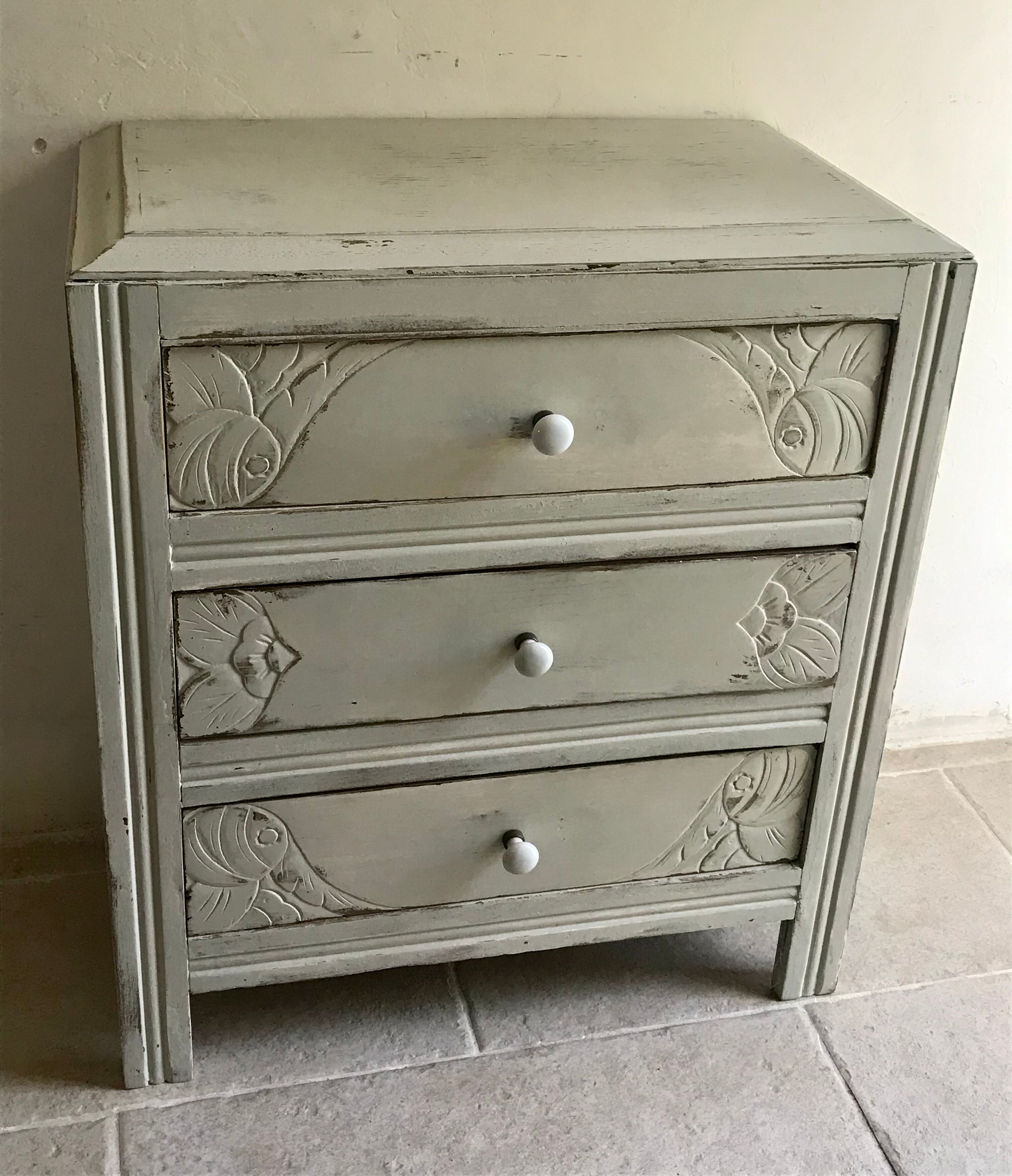 Art Deco chest of drawers