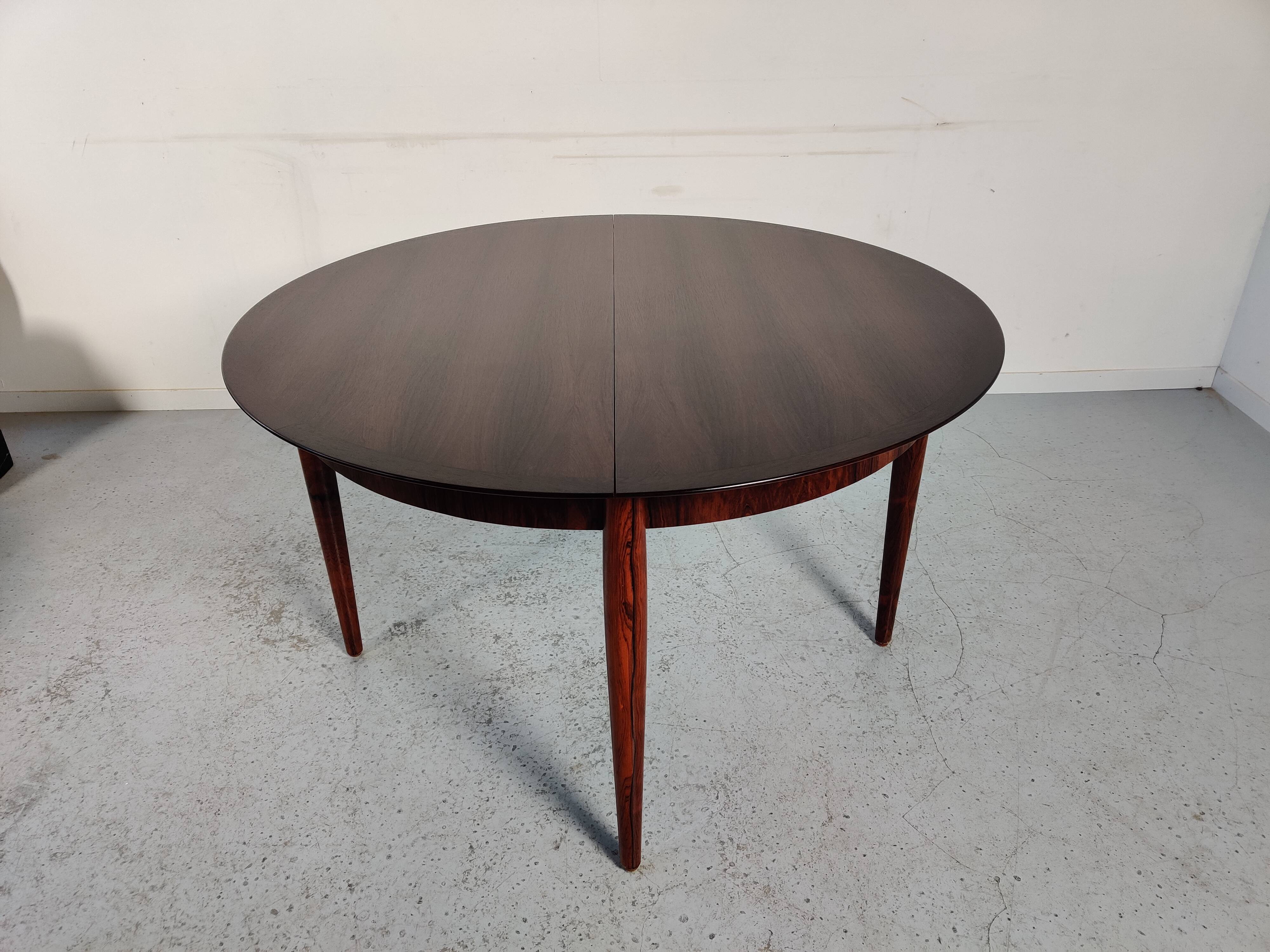 Table à manger ronde en palissandre avec rallonge, Lübke années 60/70
