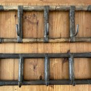 2 portemanteaux en rotin, années 60-70