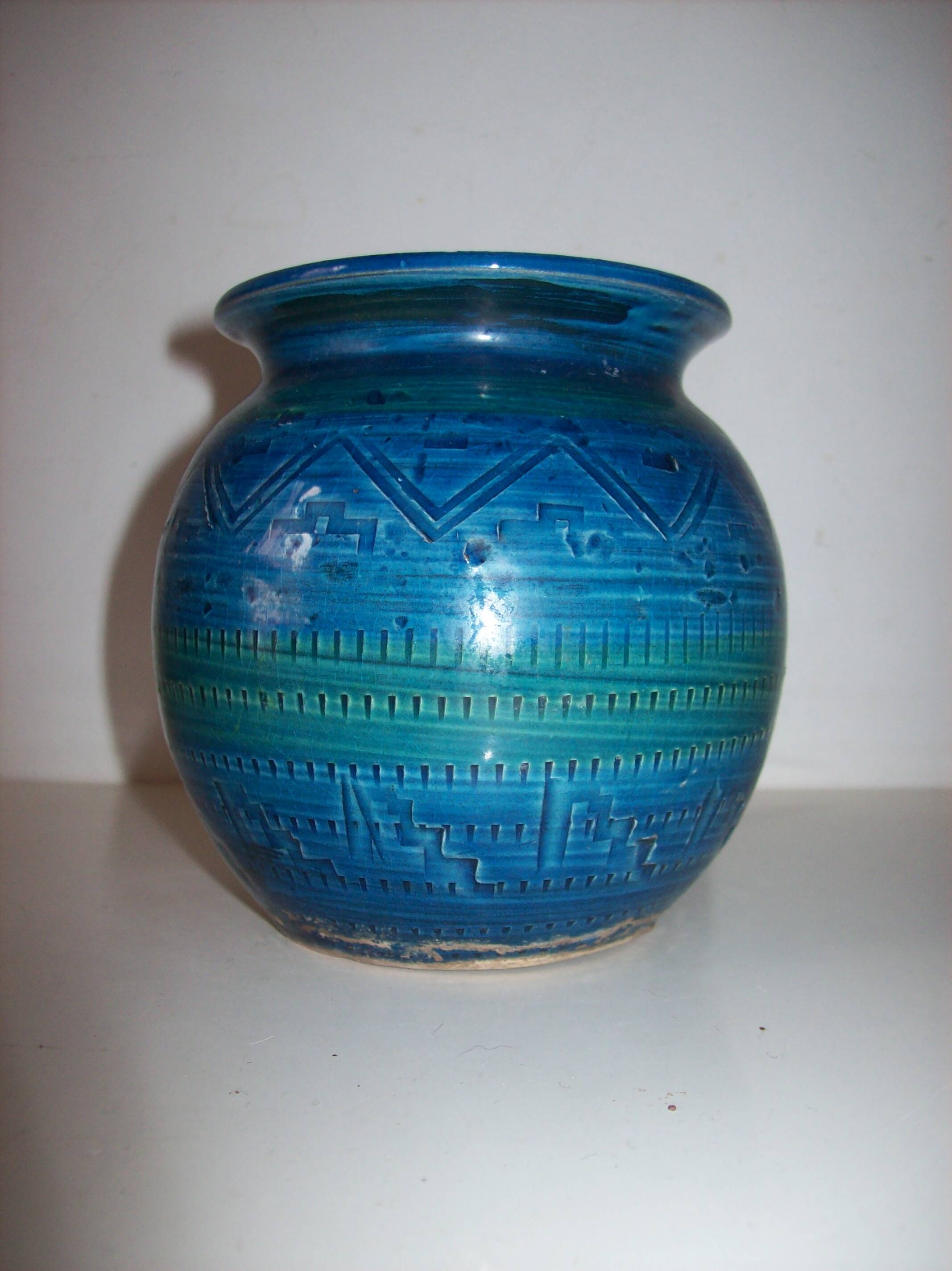 1960s vase by Aldo Londi for Bitossi in "Rimini blue" ceramic.