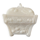 Bonbonniere boite a bijoux sucrier en opaline blanche decor cerises