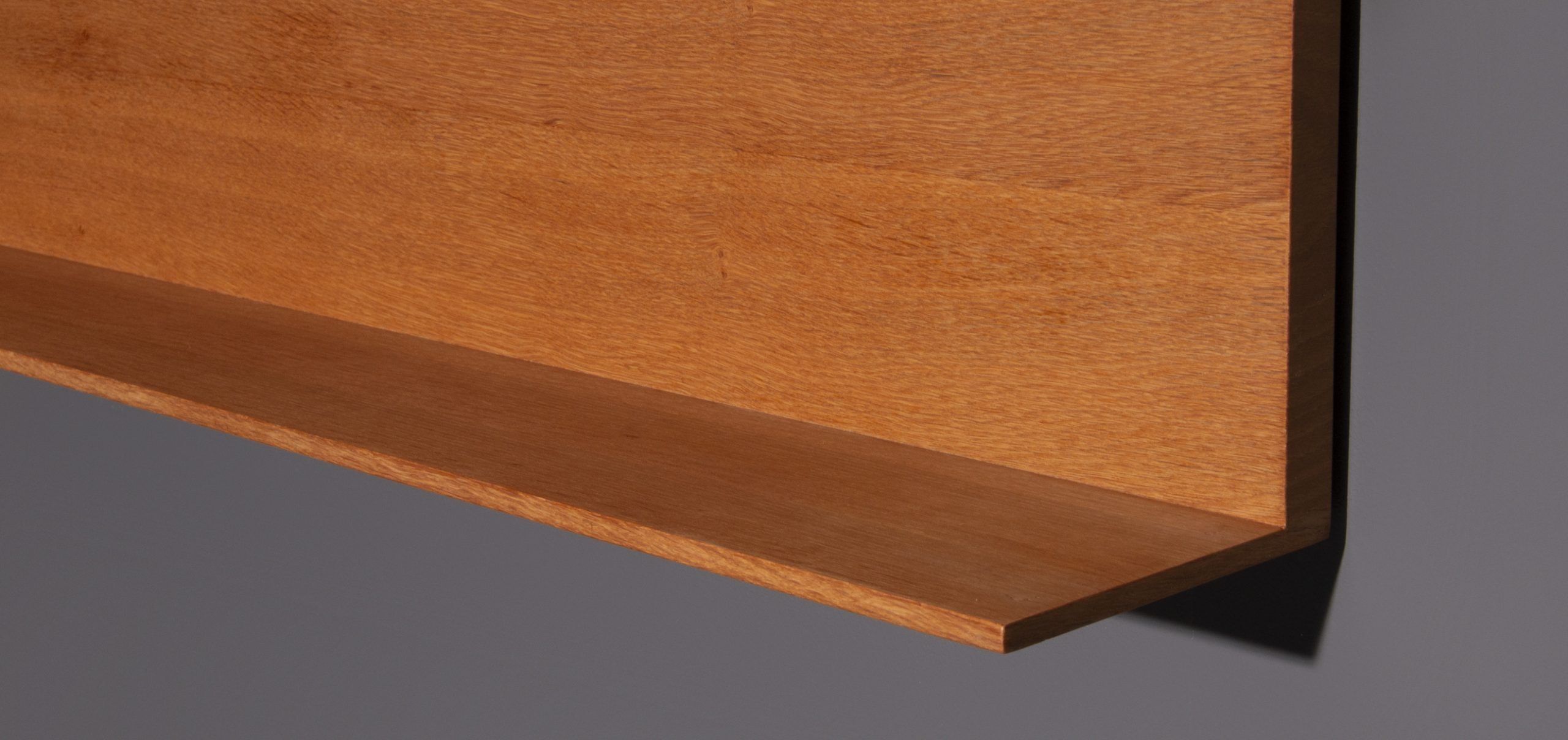 Renz wall shelf in oak width 150 cm wide