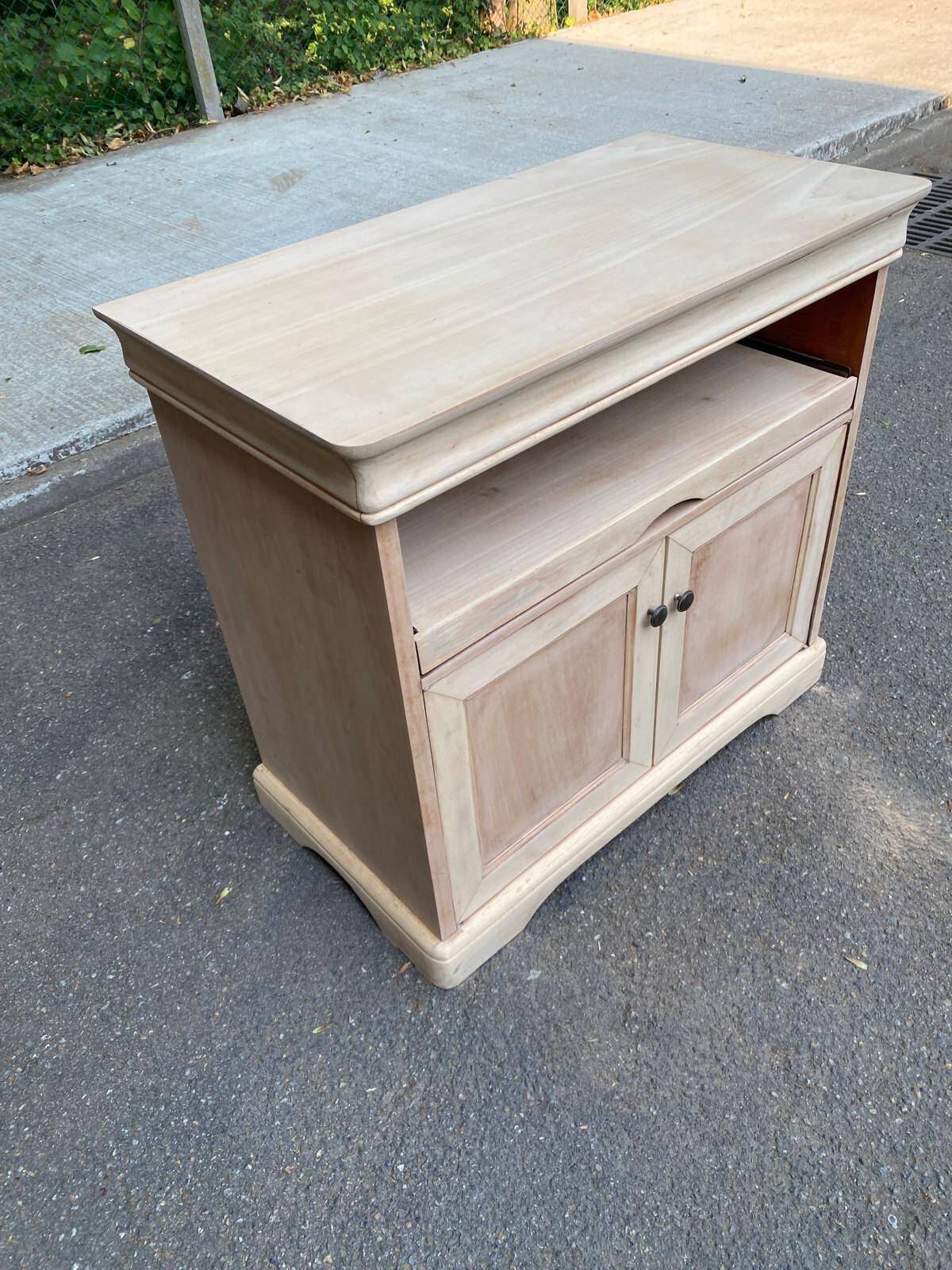 Louis Philippe buffet with 2 doors, stripped raw wood TV unit.