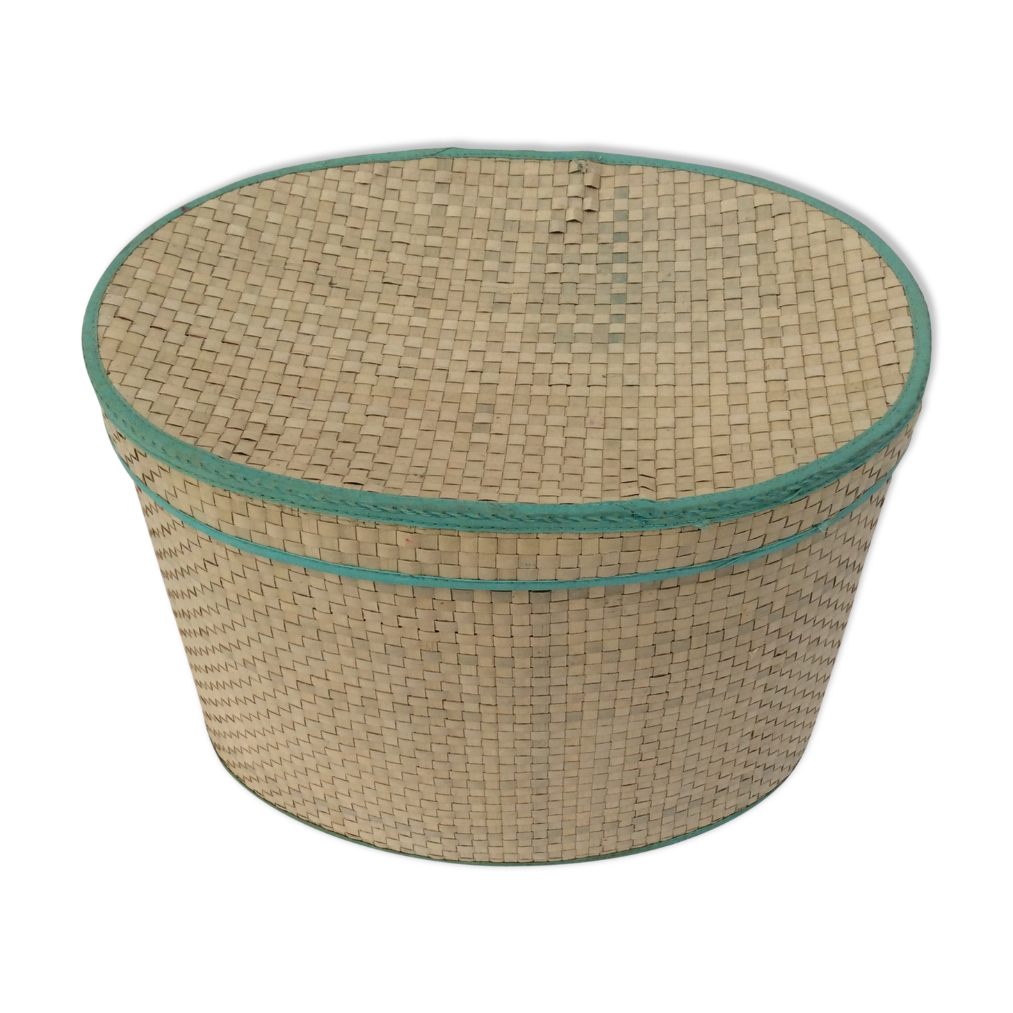 Basket with lid vintage