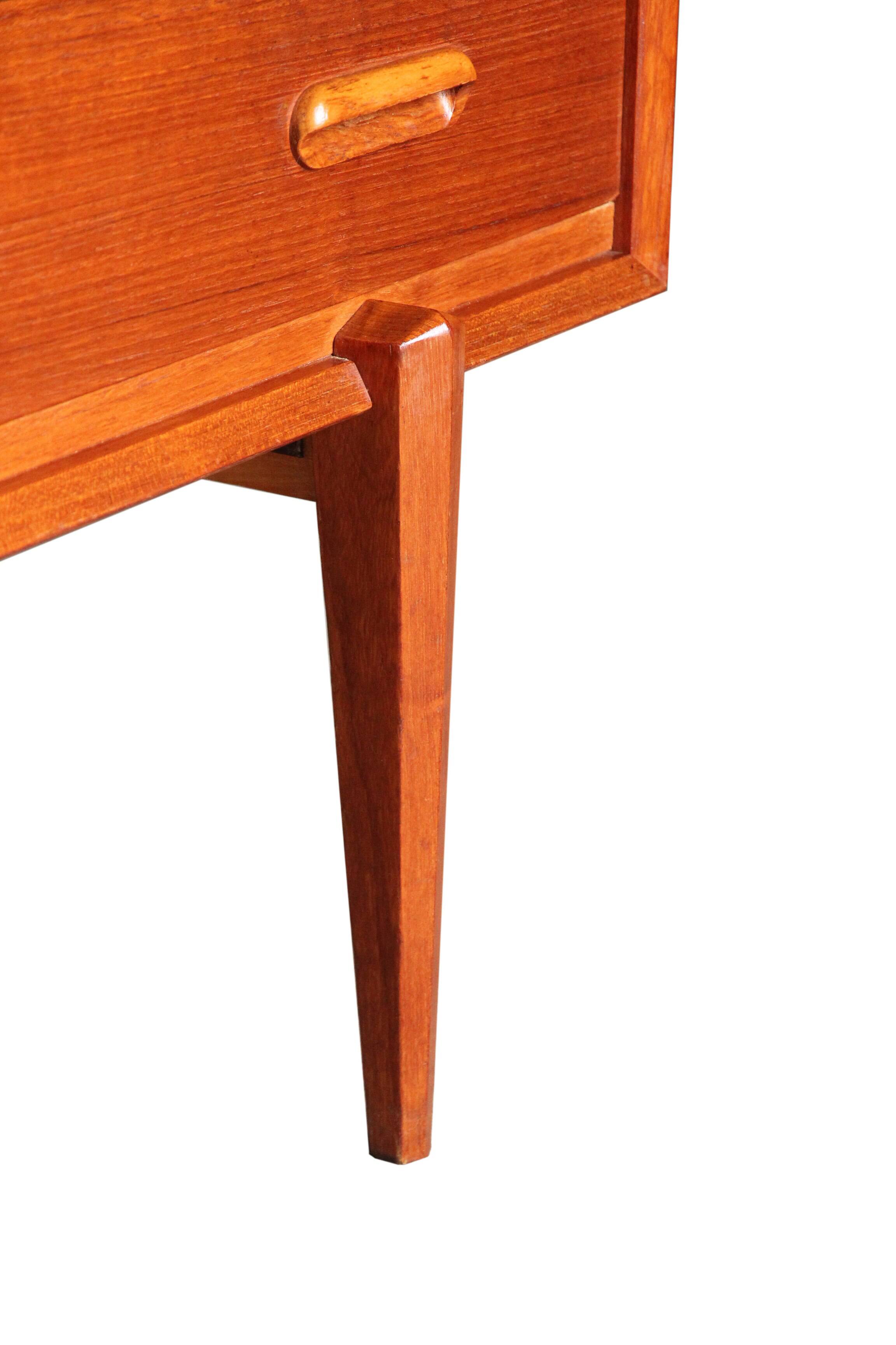 High enfilade in Scandinavian lines, Van Pelt, 1960s