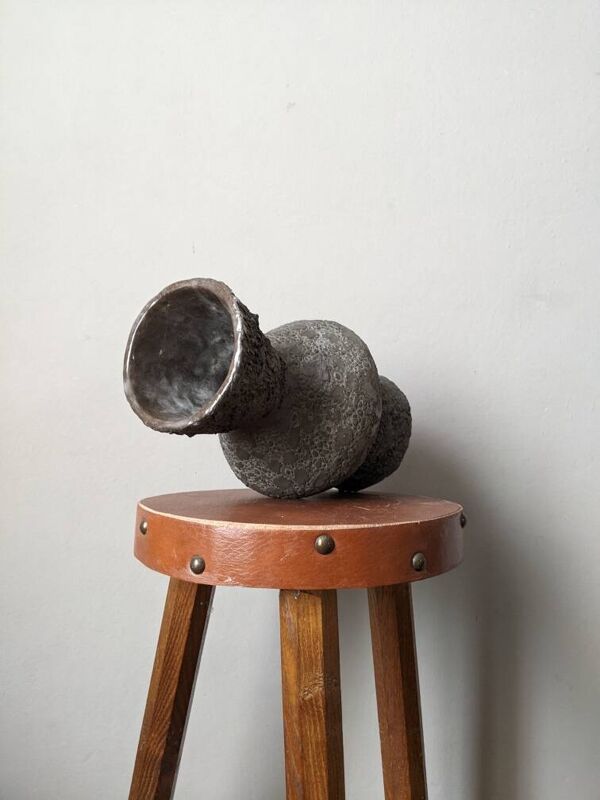 Vase céramique terre cuite fabrication artisanale émaillé brutaliste