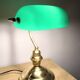 Lampe de banquier du milieu du 20e siècle