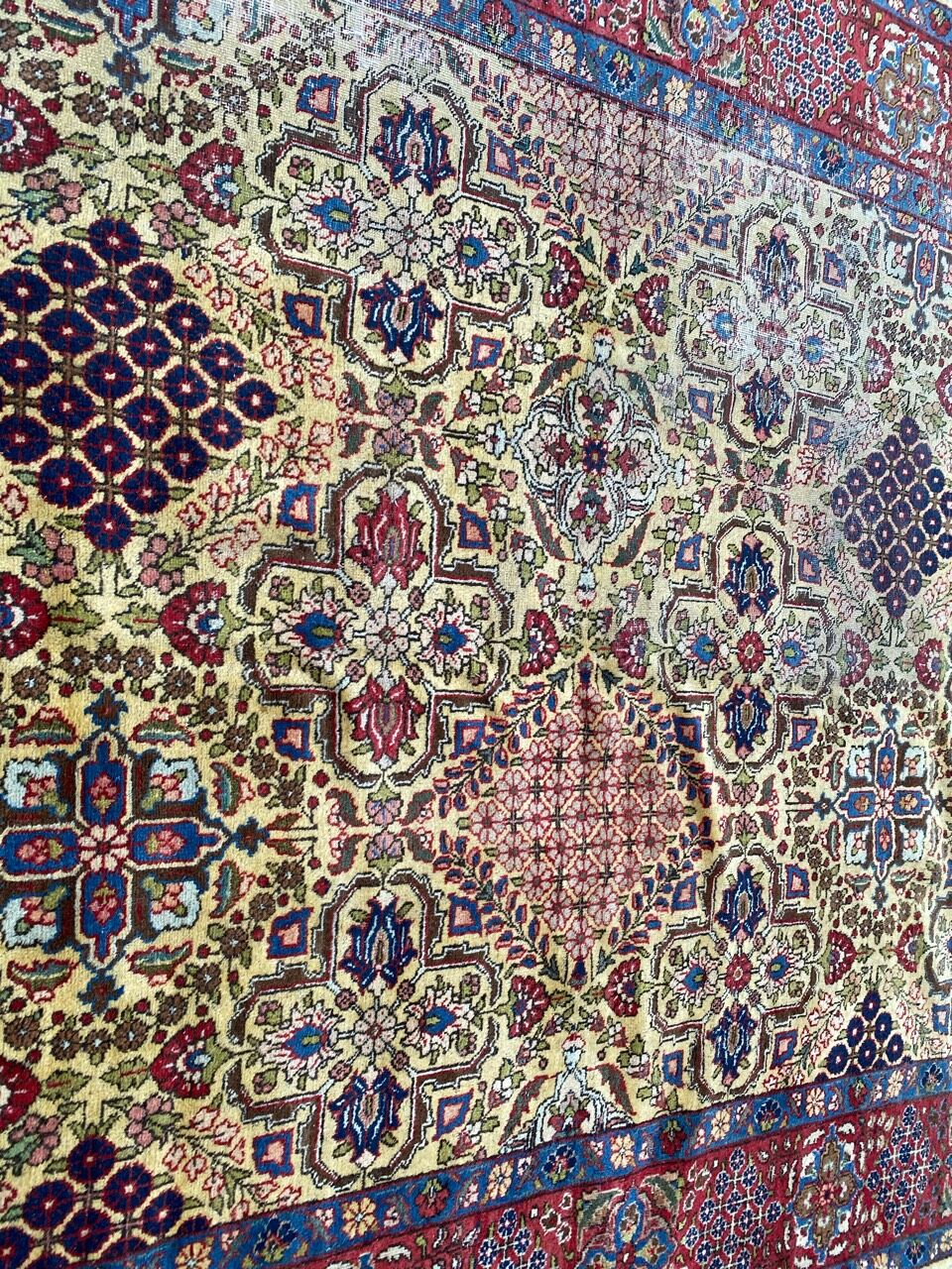 Large ancient Persian carpet Tabriz 240x320 cm