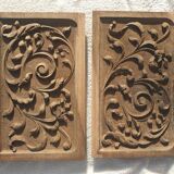 Pair of pediment / bas relief / carved wooden plaque