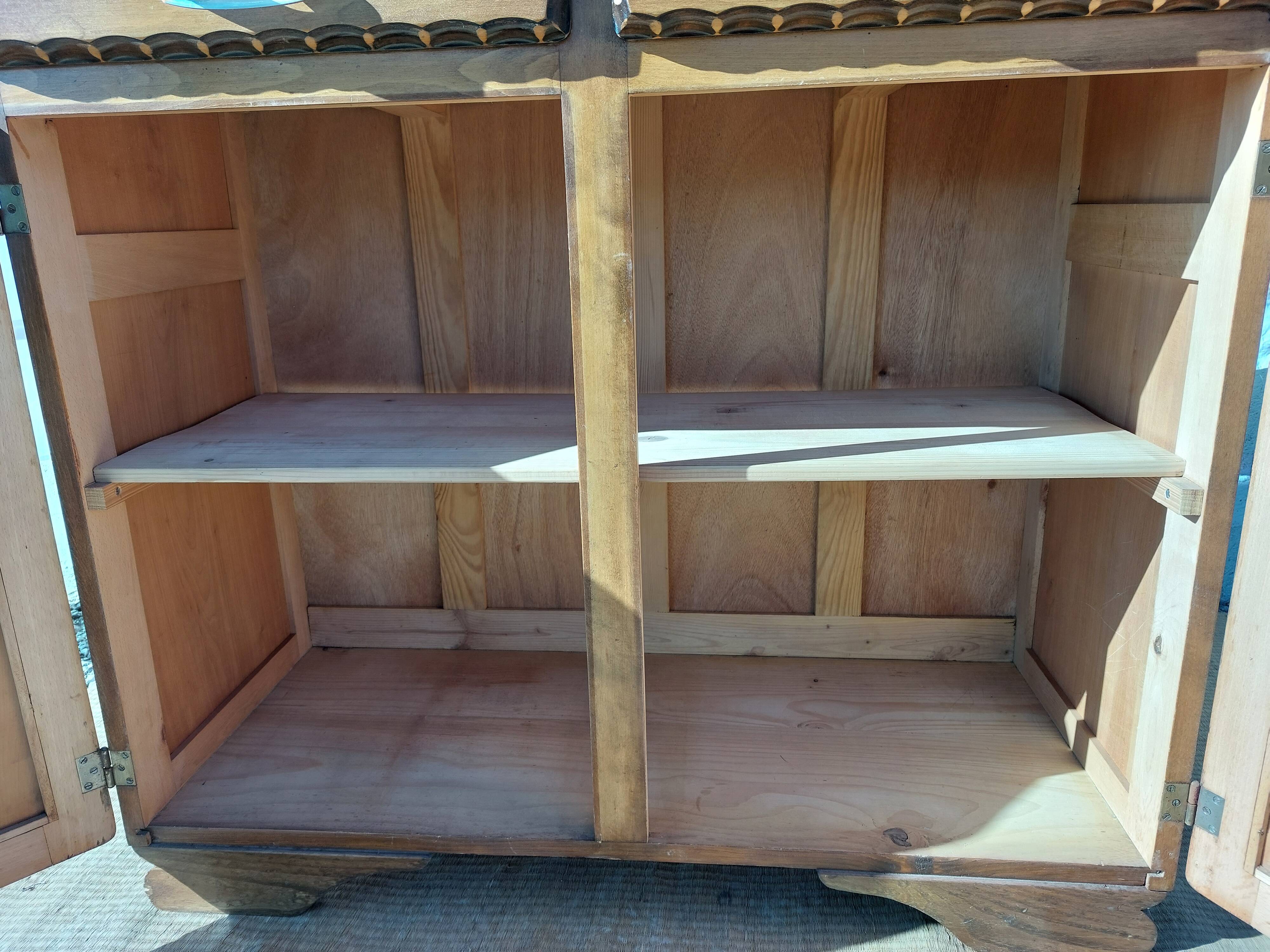 Brutalist Parisian buffet