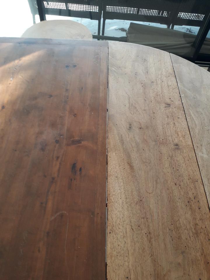 Former Round Table Louis Philippe Poirier solid wood and 2 extensions