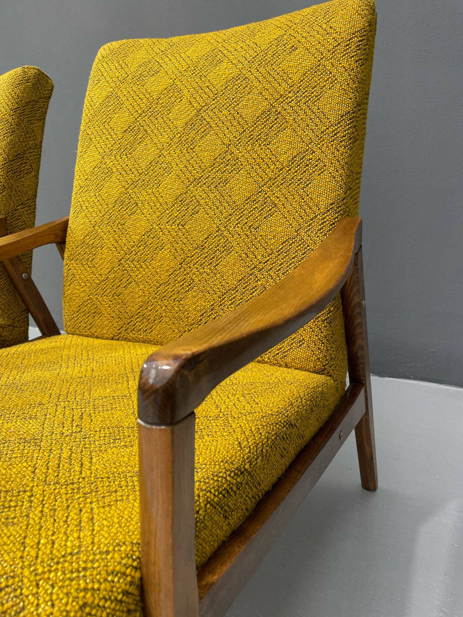 Fauteuils de Jiří Jiroutek – Interiér Praha, années 1960-70