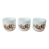 Set of 3 vintage ceramic cups with floral decoration.