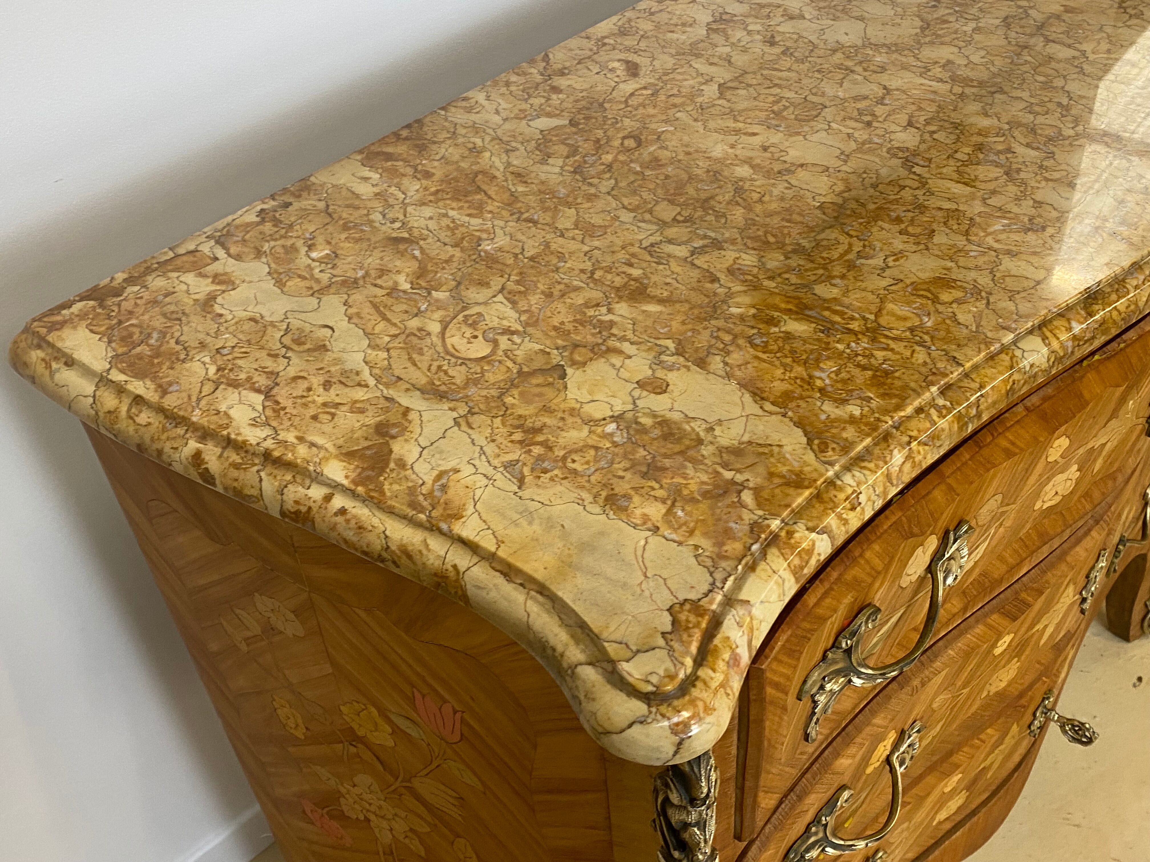 Commode Louis XV Marble top and marquetry