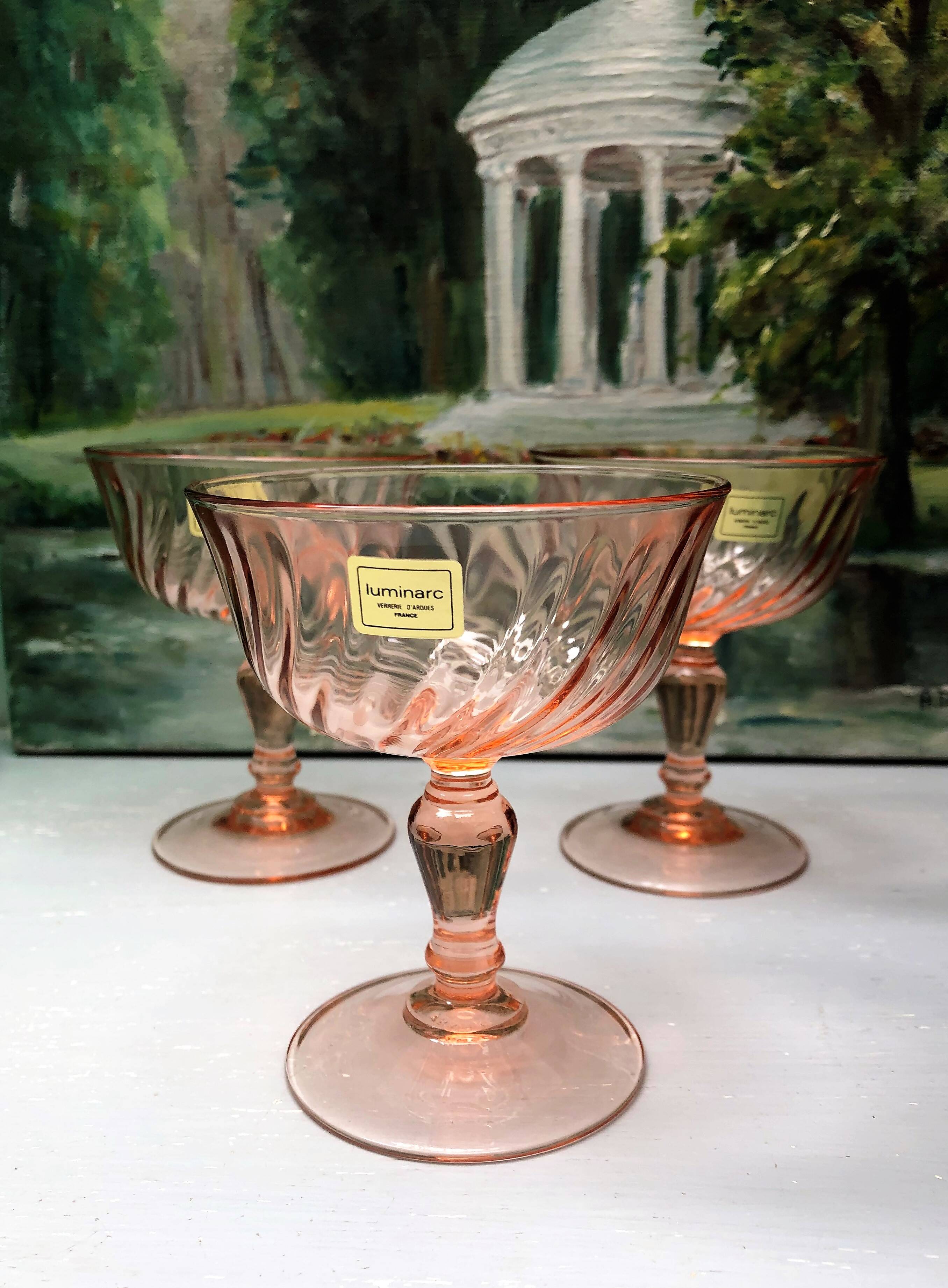 Rosaline champagne glass 70s design